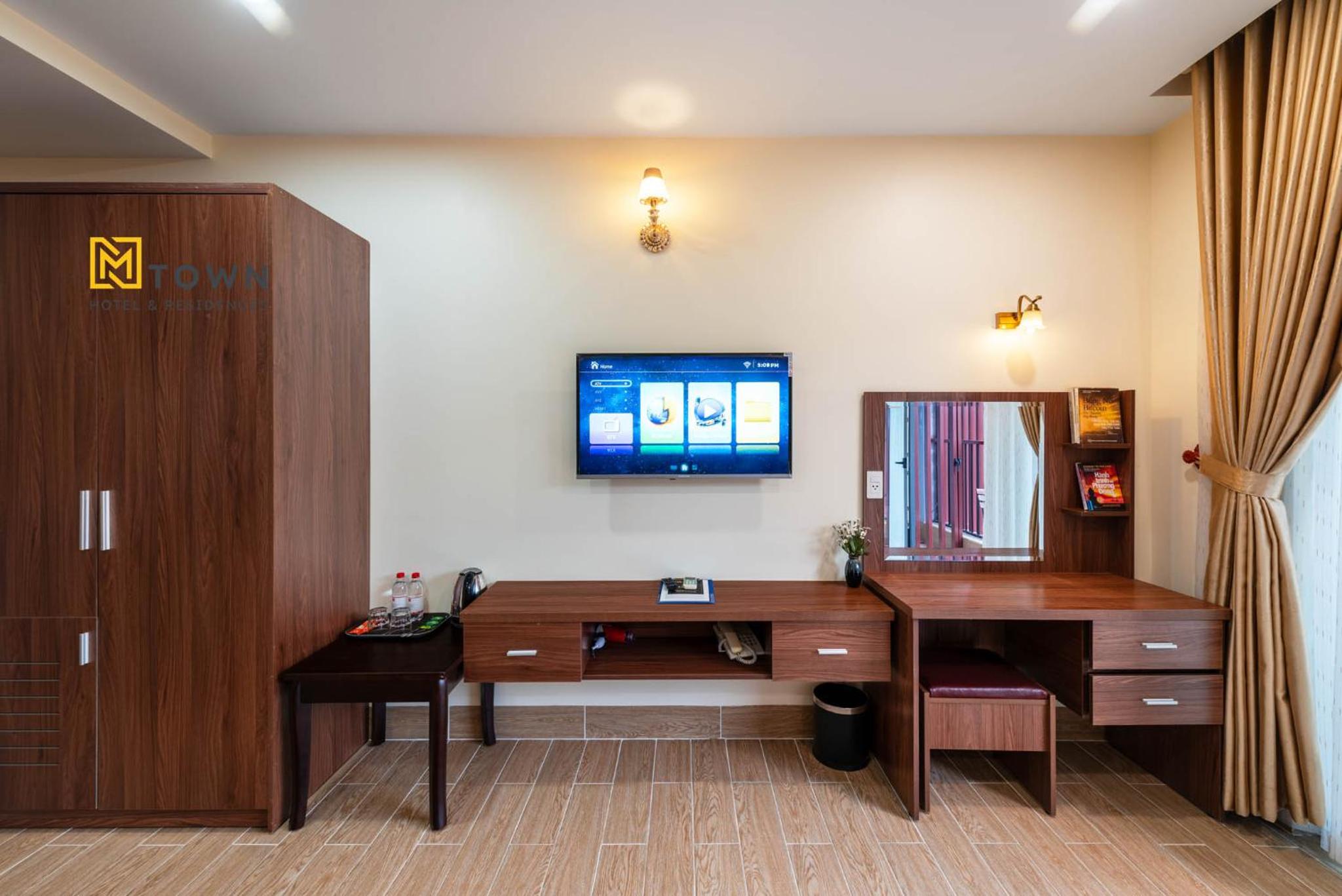 Studio Apartment - Photo 23