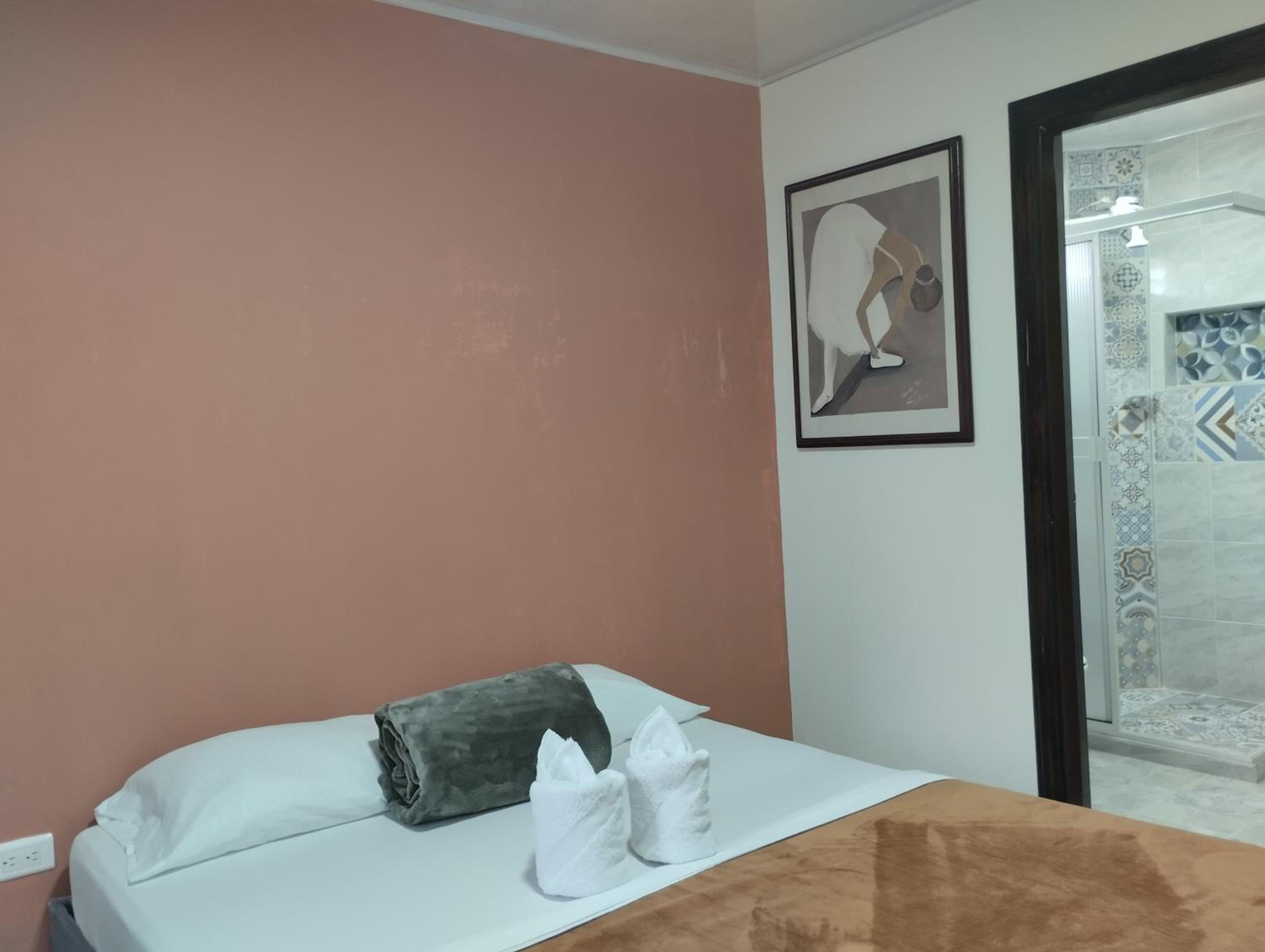 Double Room with Private Bathroom photo 3