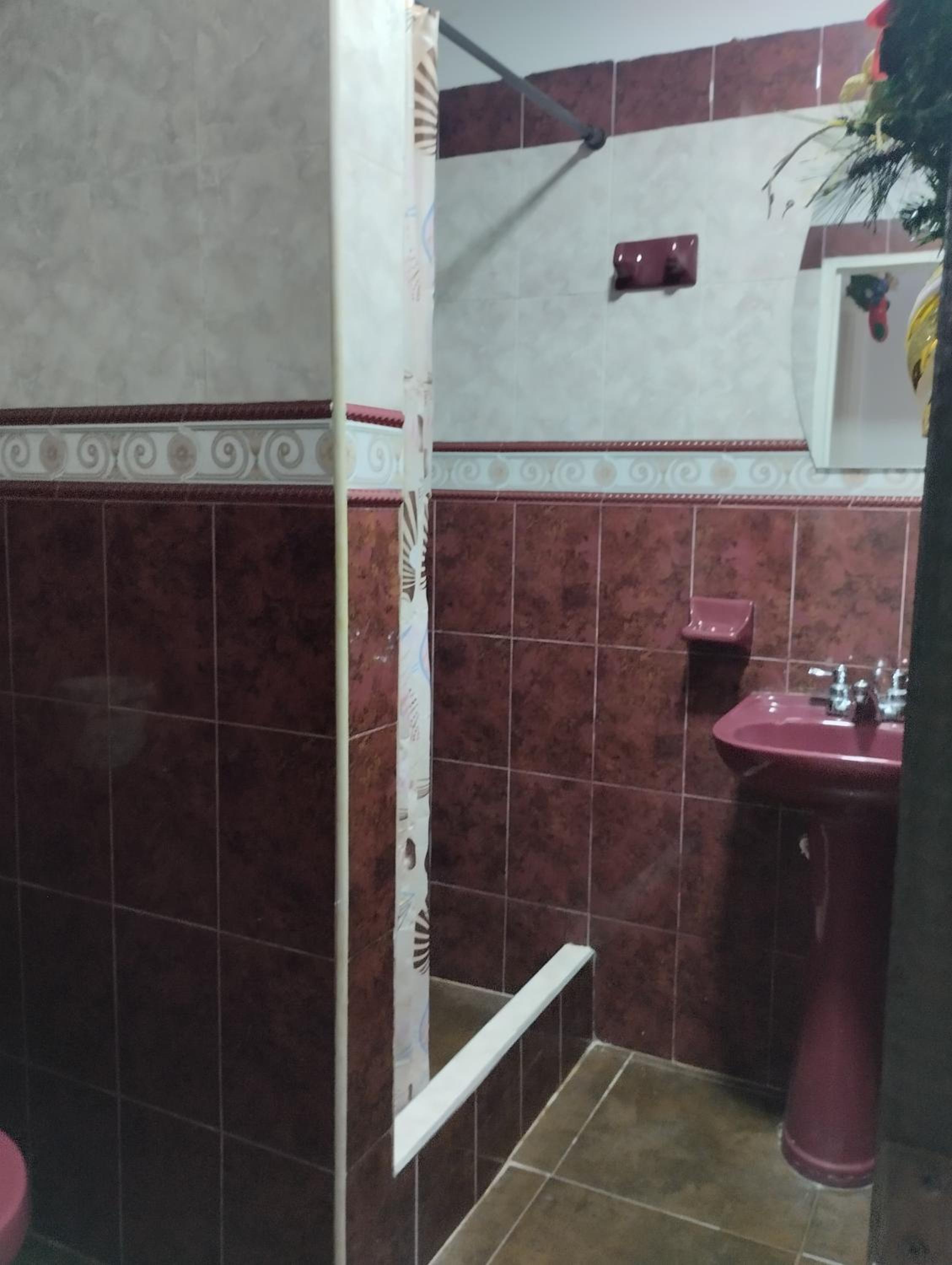 Double Room with Shared Bathroom photo 2