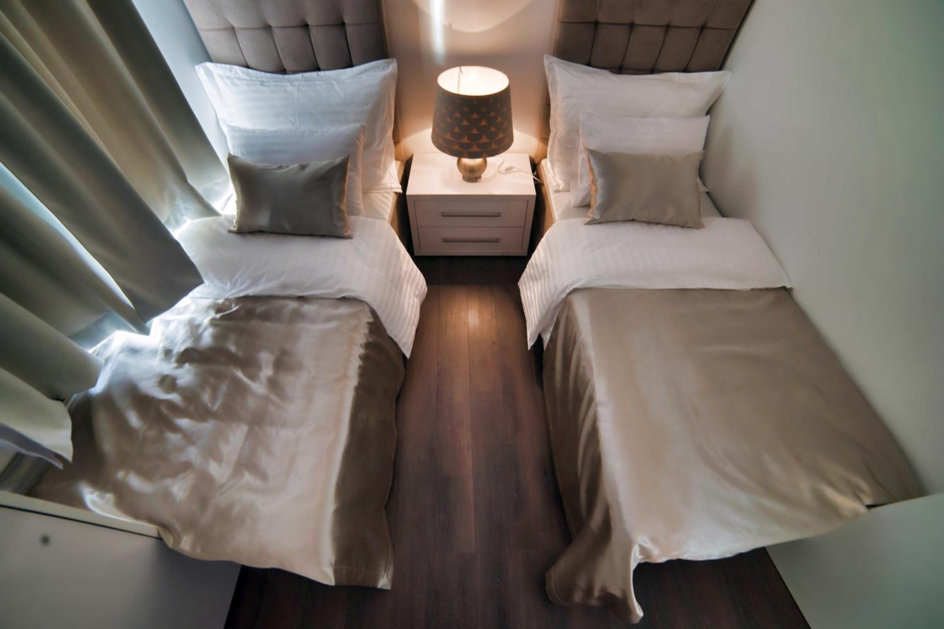 Classic Apartment with Twin Beds - Photo 1