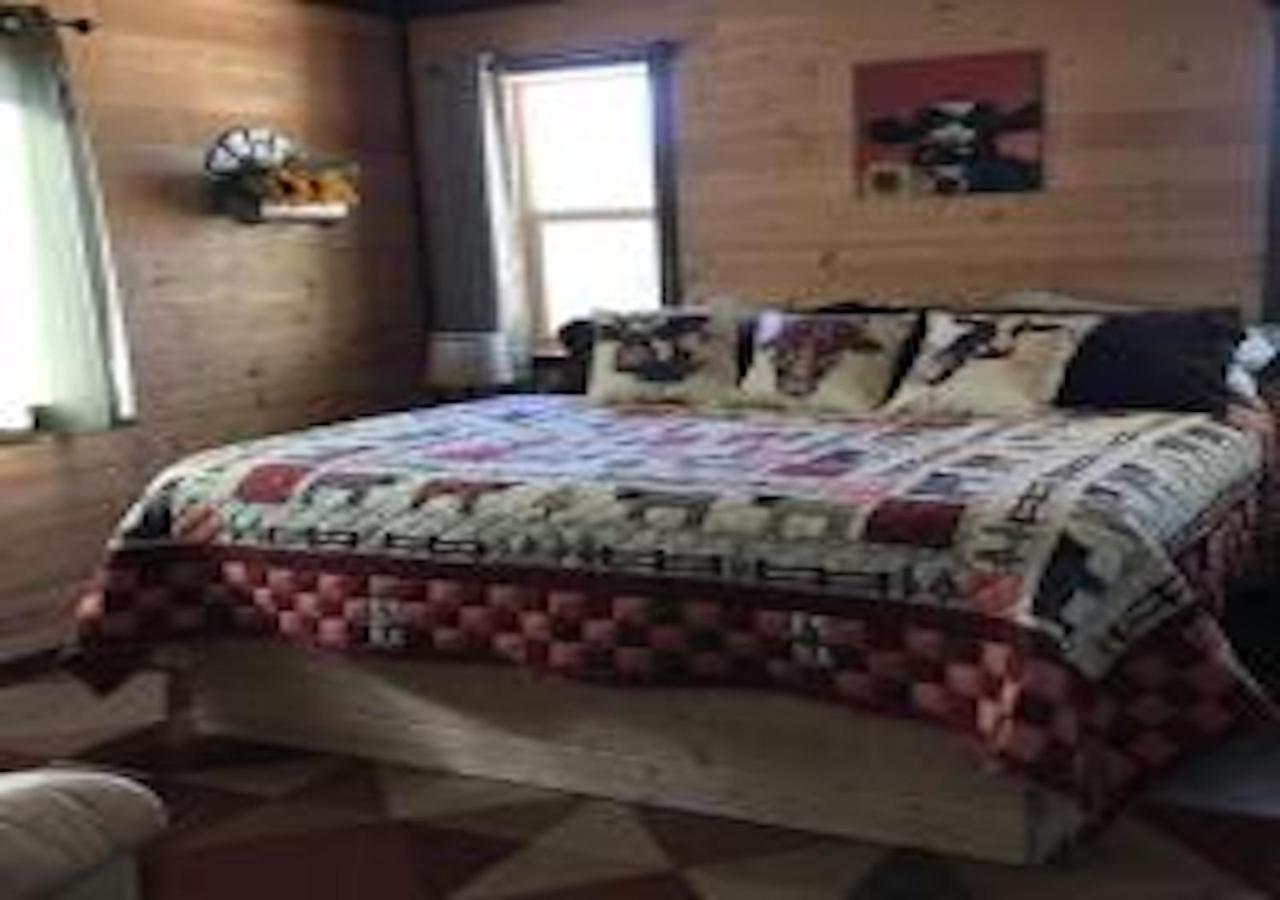 Four-Bedroom House photo 1