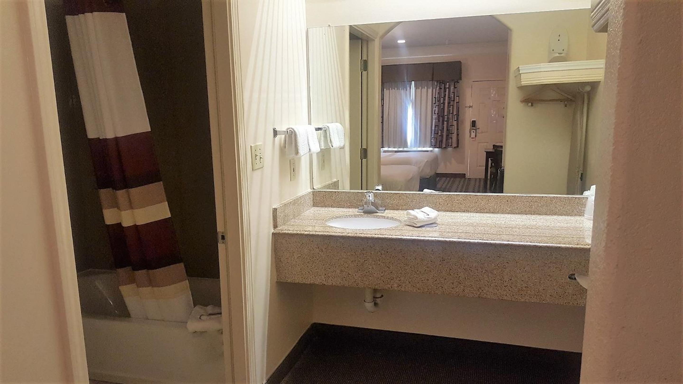 Superior Room with Two Queen Beds Disability Access Non-Smoking  - Photo 2