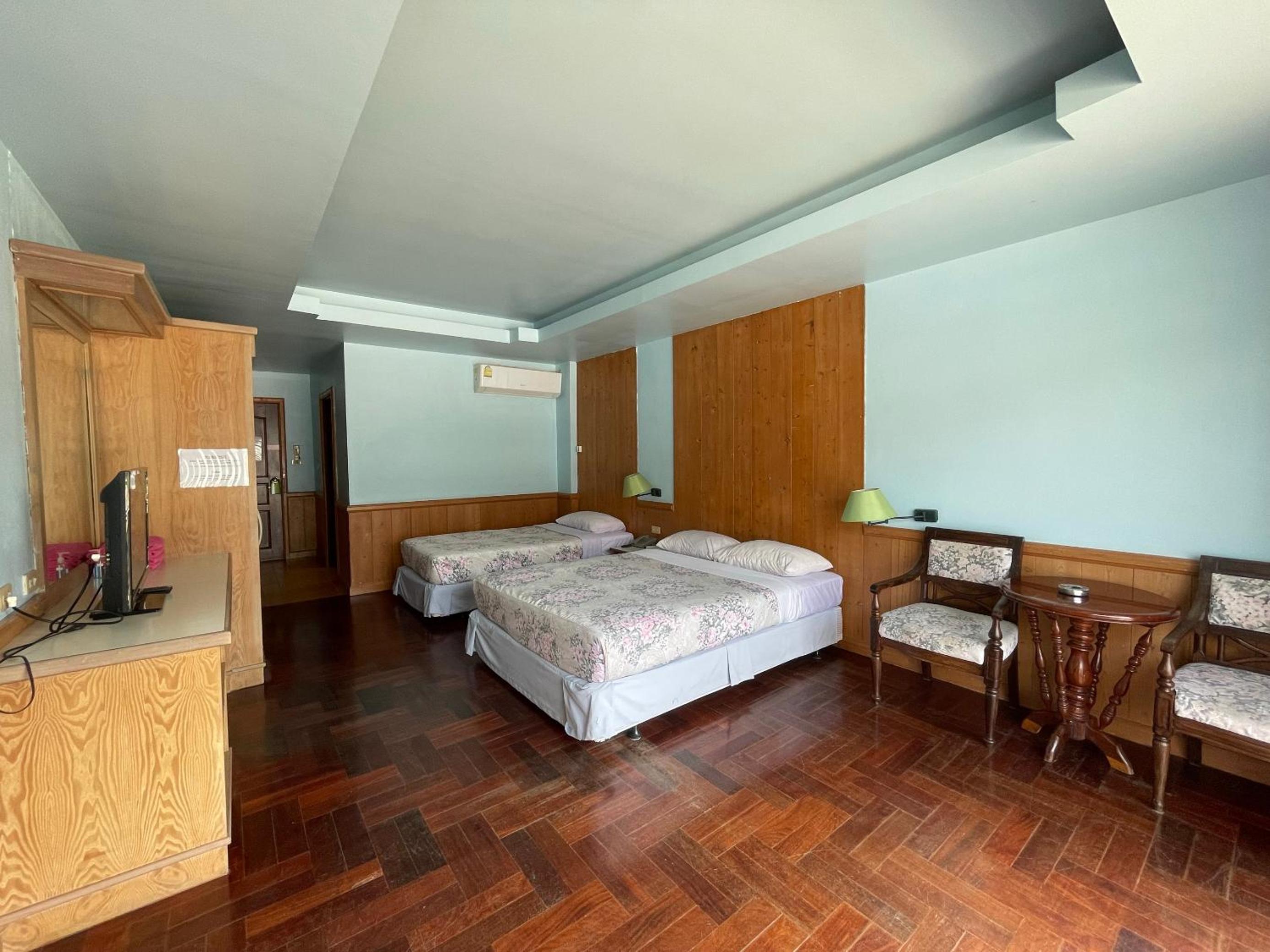 Standard Twin Room photo 3