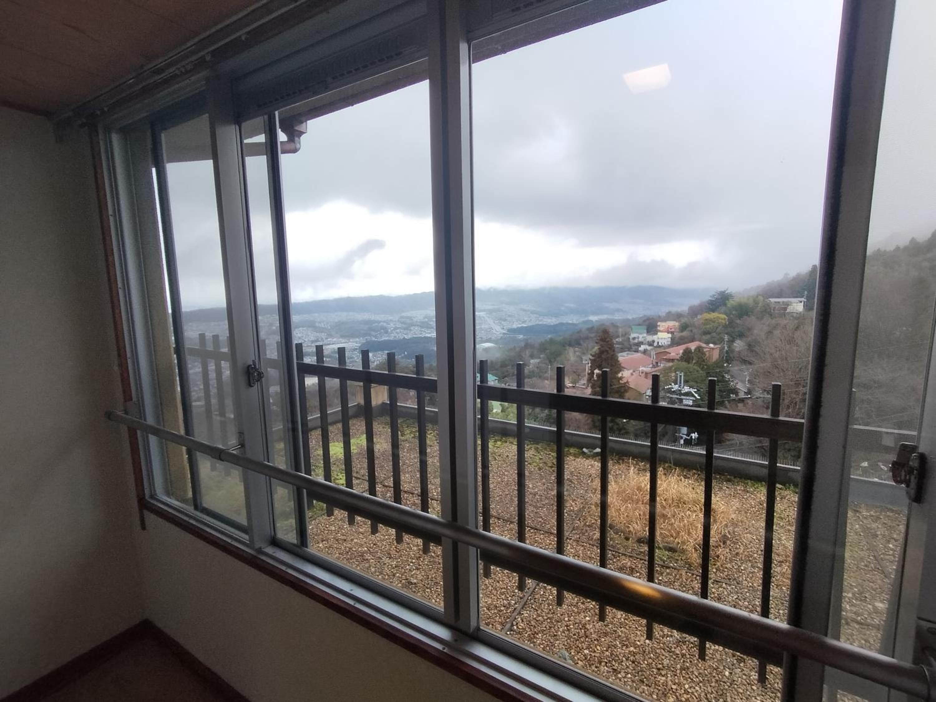 Family Room with Mountain View - Photo 10