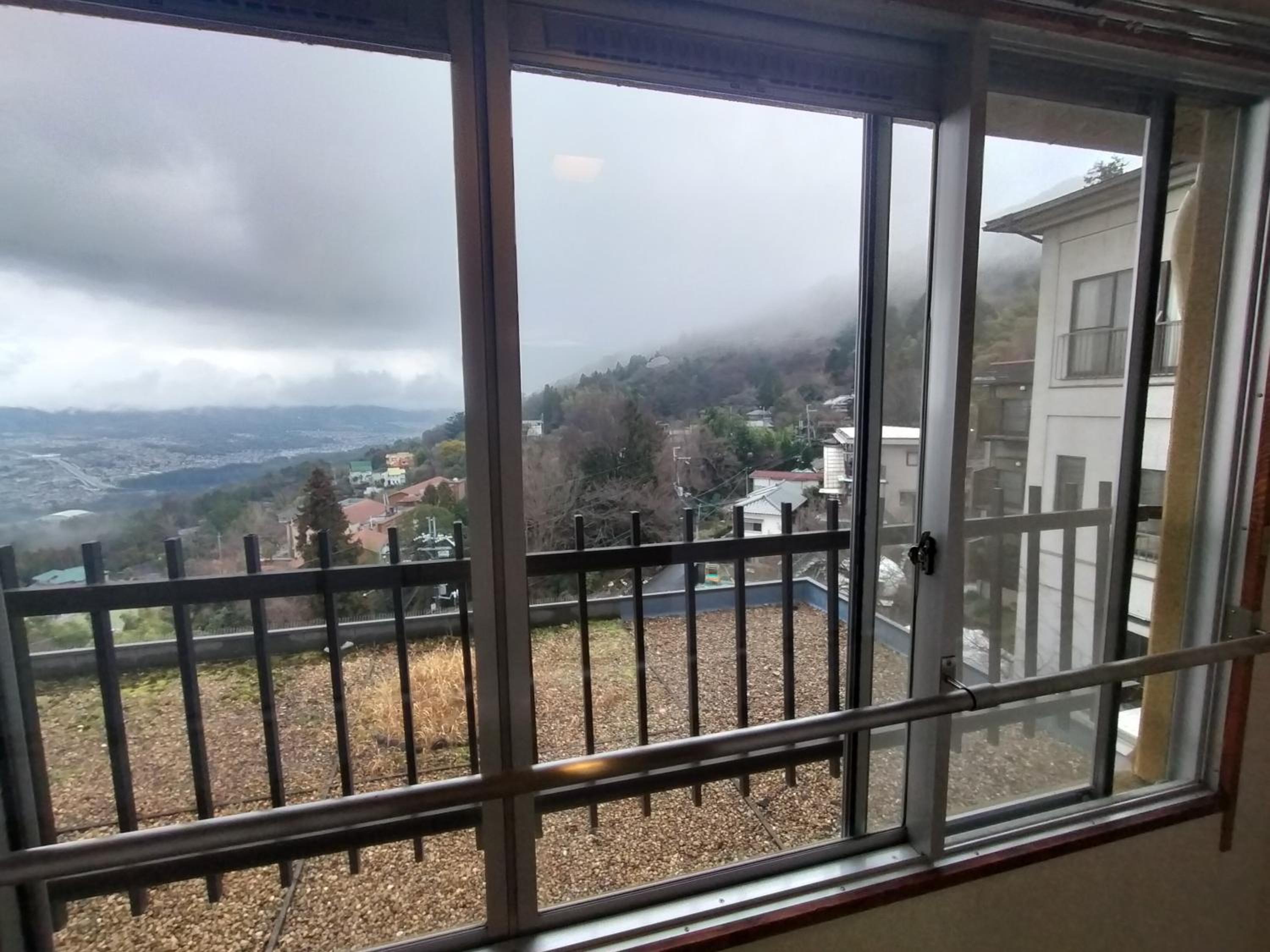 Family Room with Mountain View - Photo 9