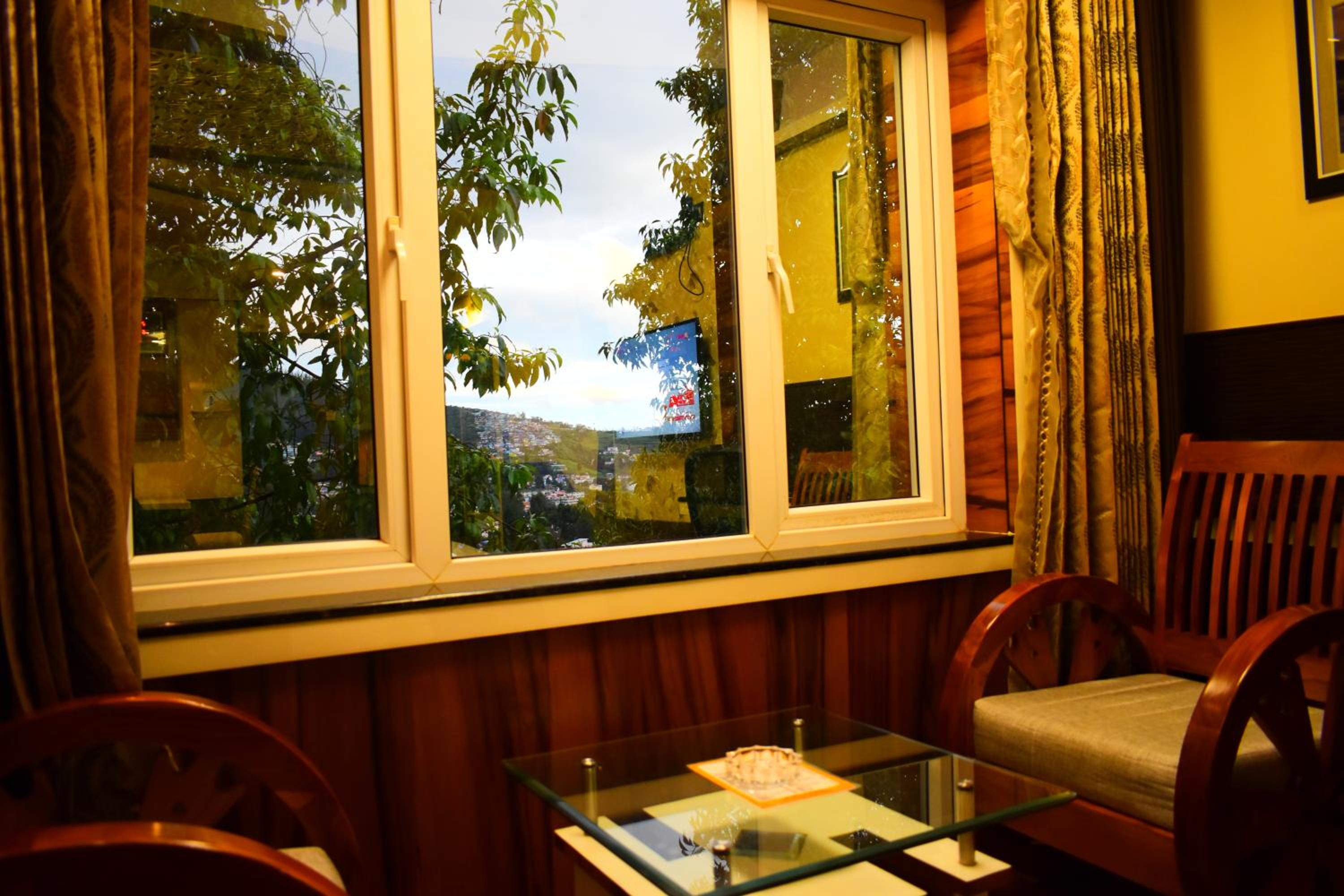 Suite with Mountain View photo 3