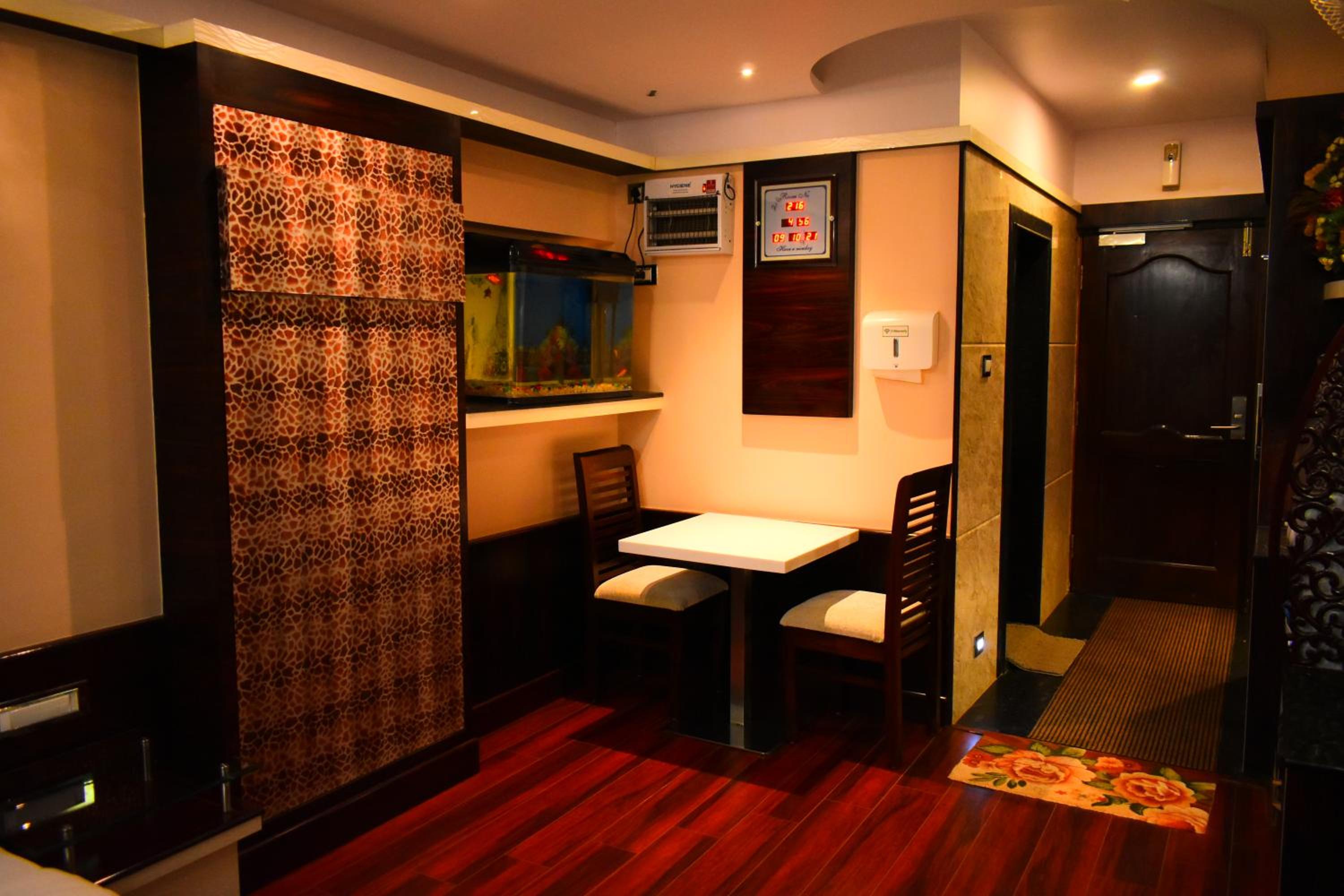 Suite with Mountain View photo 2