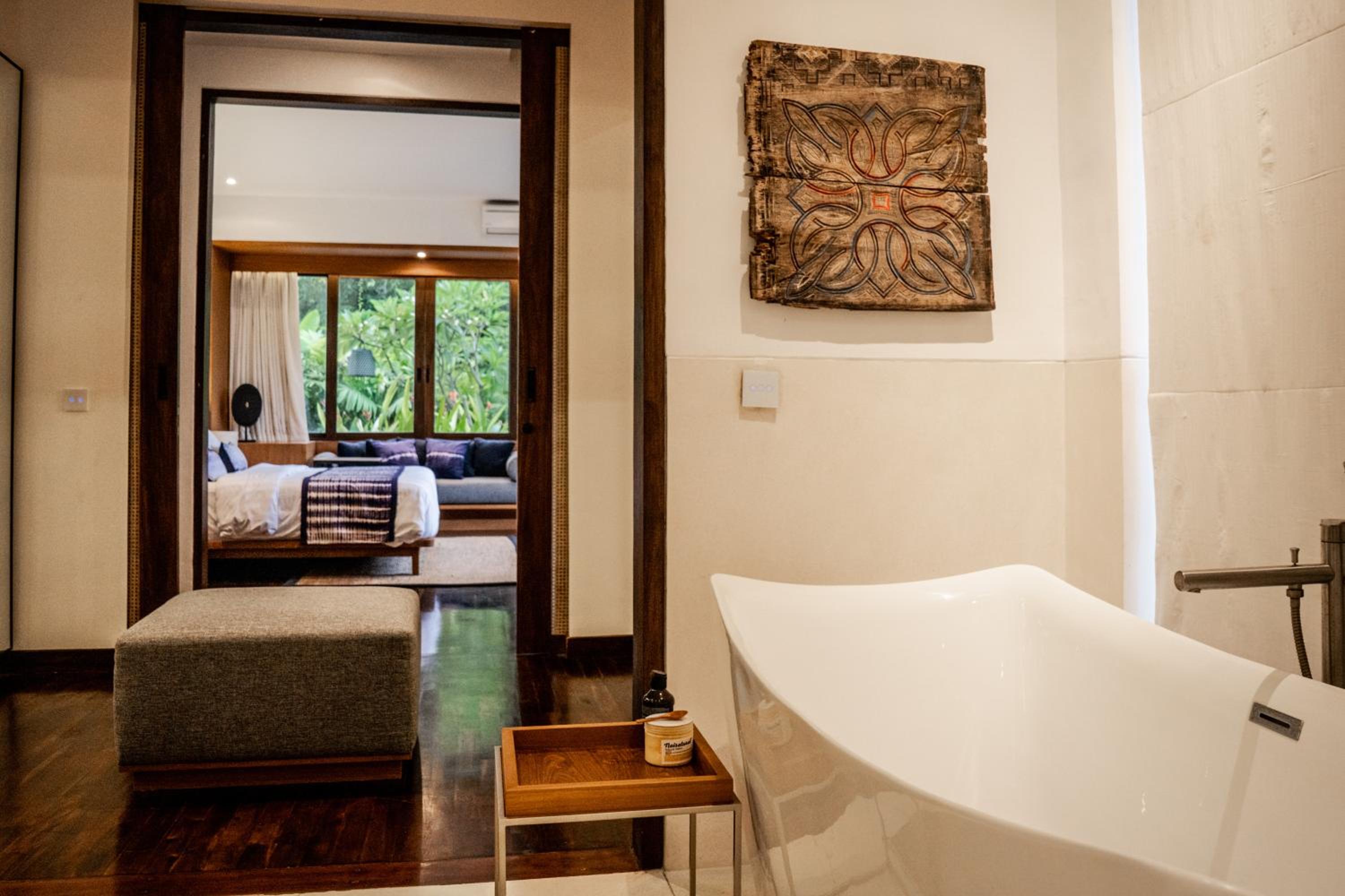 Villa with Private Pool - Photo 41