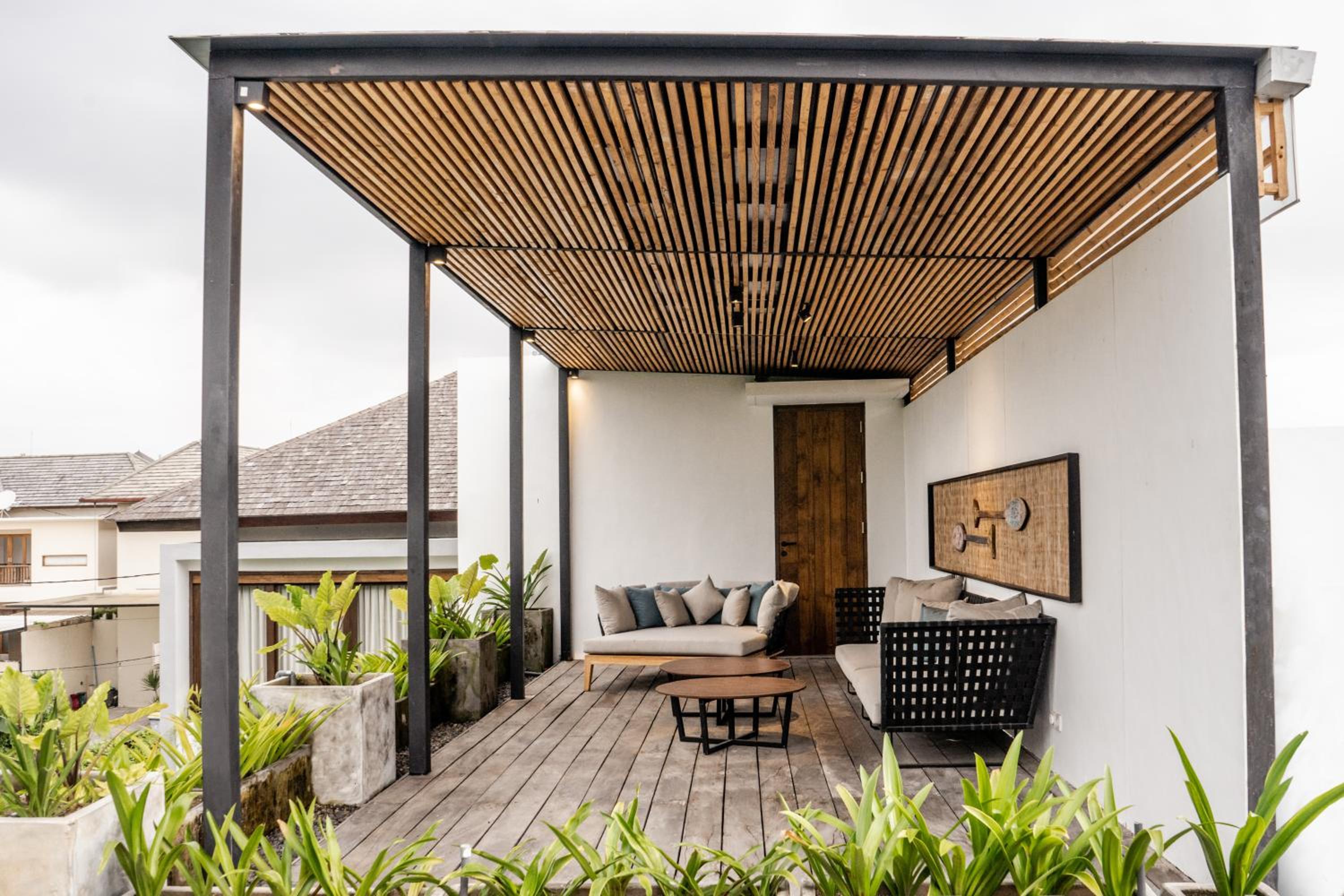 Villa with Private Pool - Photo 39