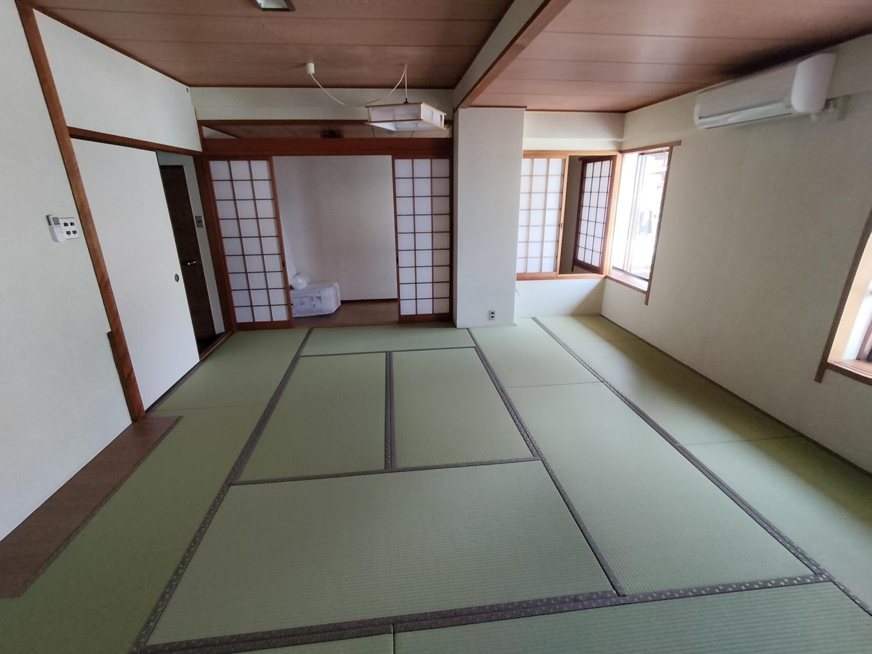 Family Room - Photo 1