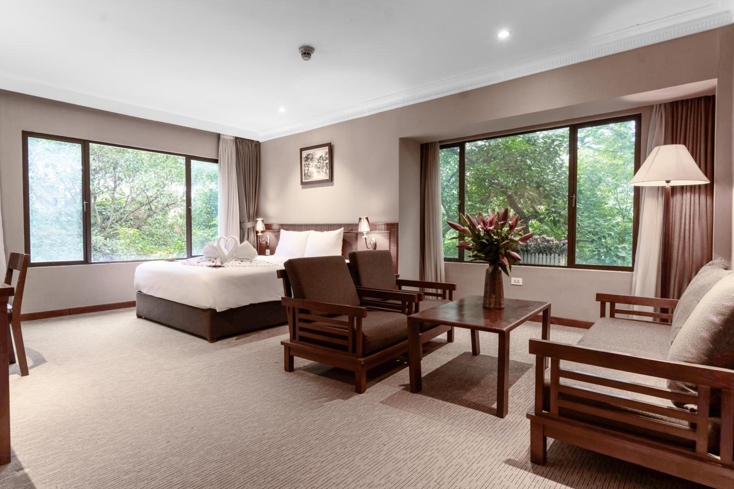 Junior Suite with Park View