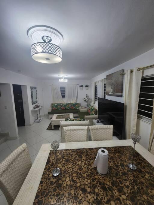 Three-Bedroom Villa photo 1