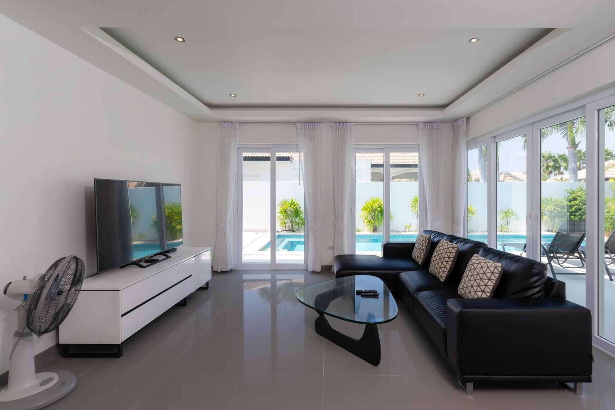Three-Bedroom Villa - Photo 21