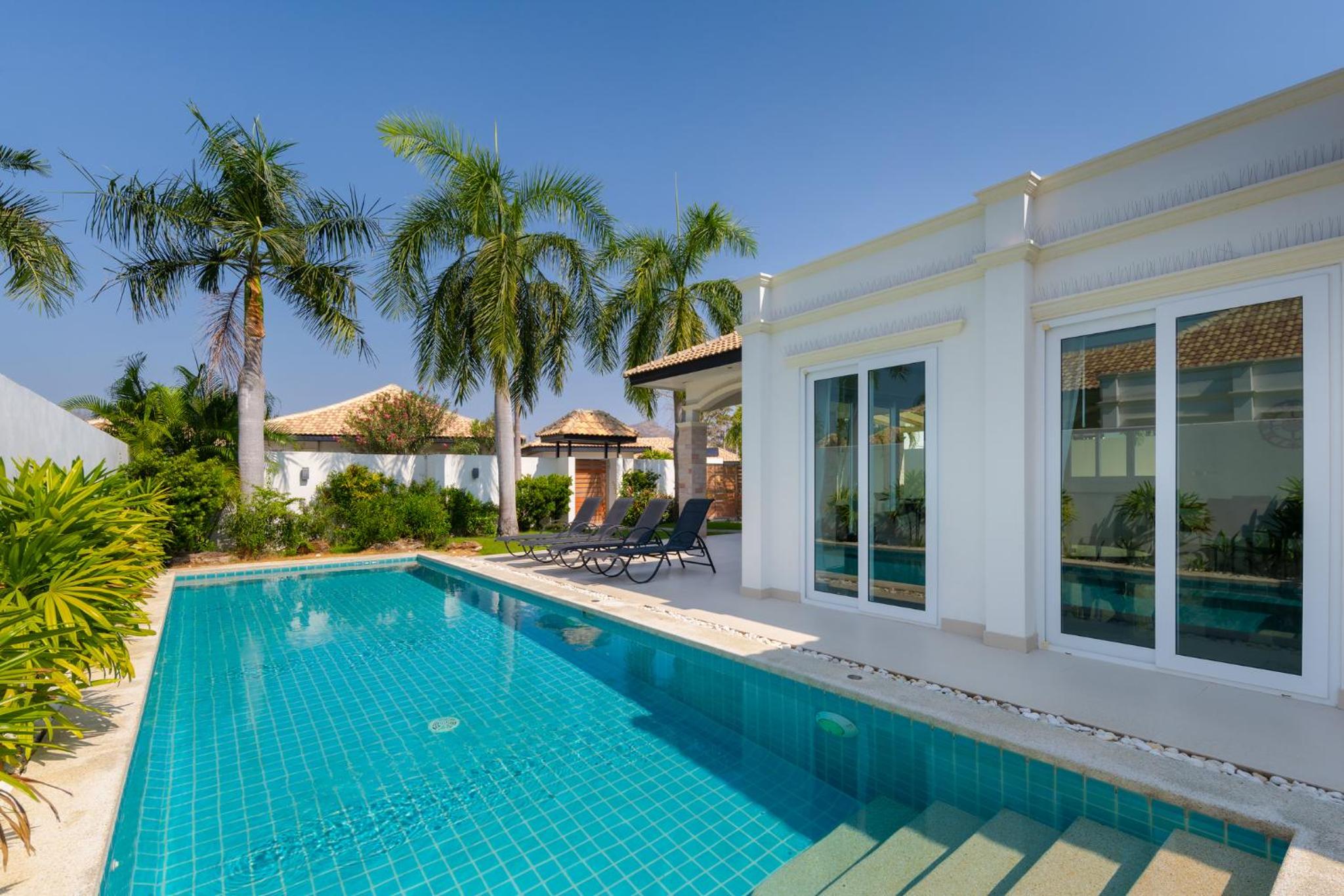 Three-Bedroom Villa - Photo 15