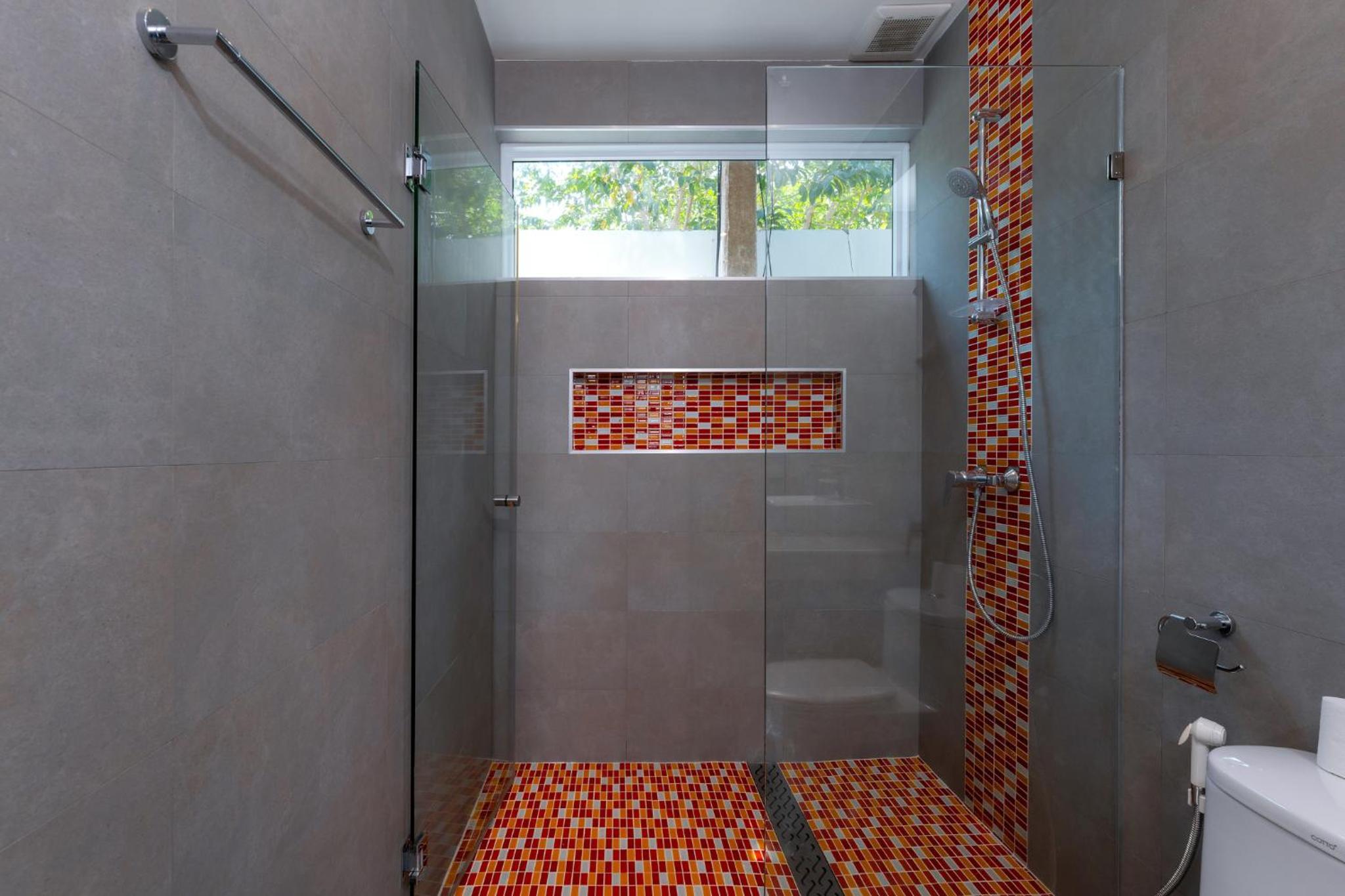 Three-Bedroom Villa - Photo 3