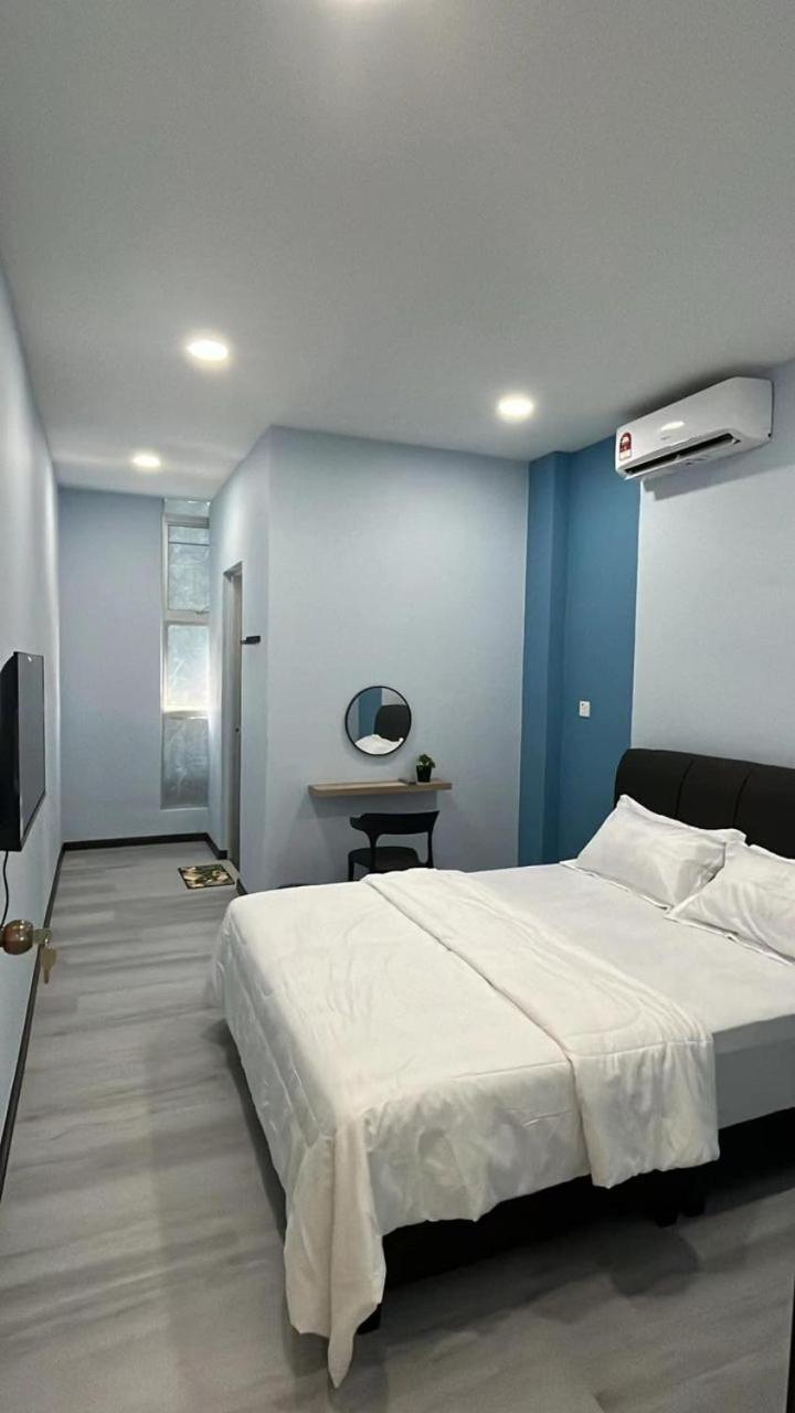 Double Room - Photo 2