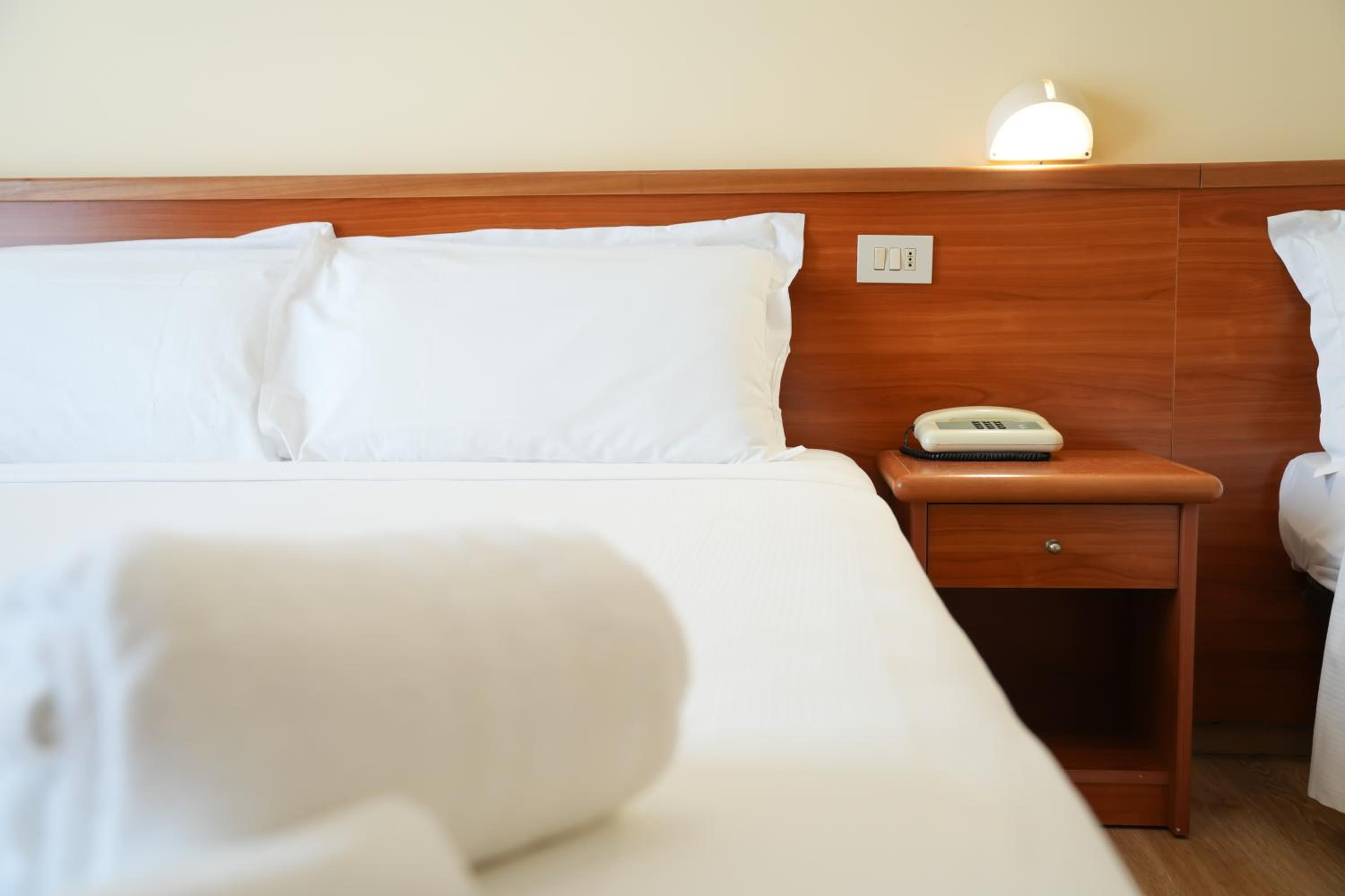 Single Room photo 2
