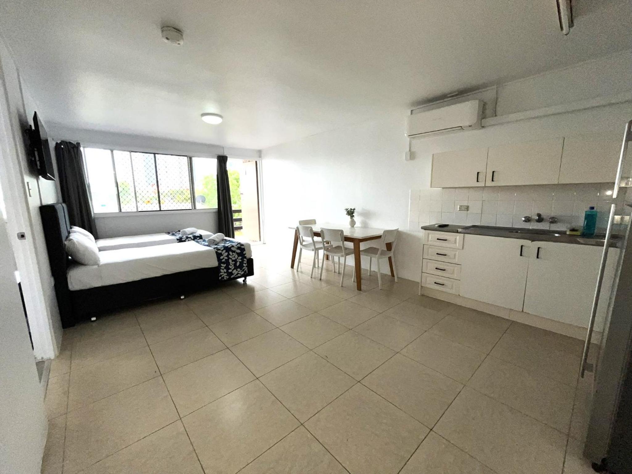Two-Bedroom Apartment - Photo 2