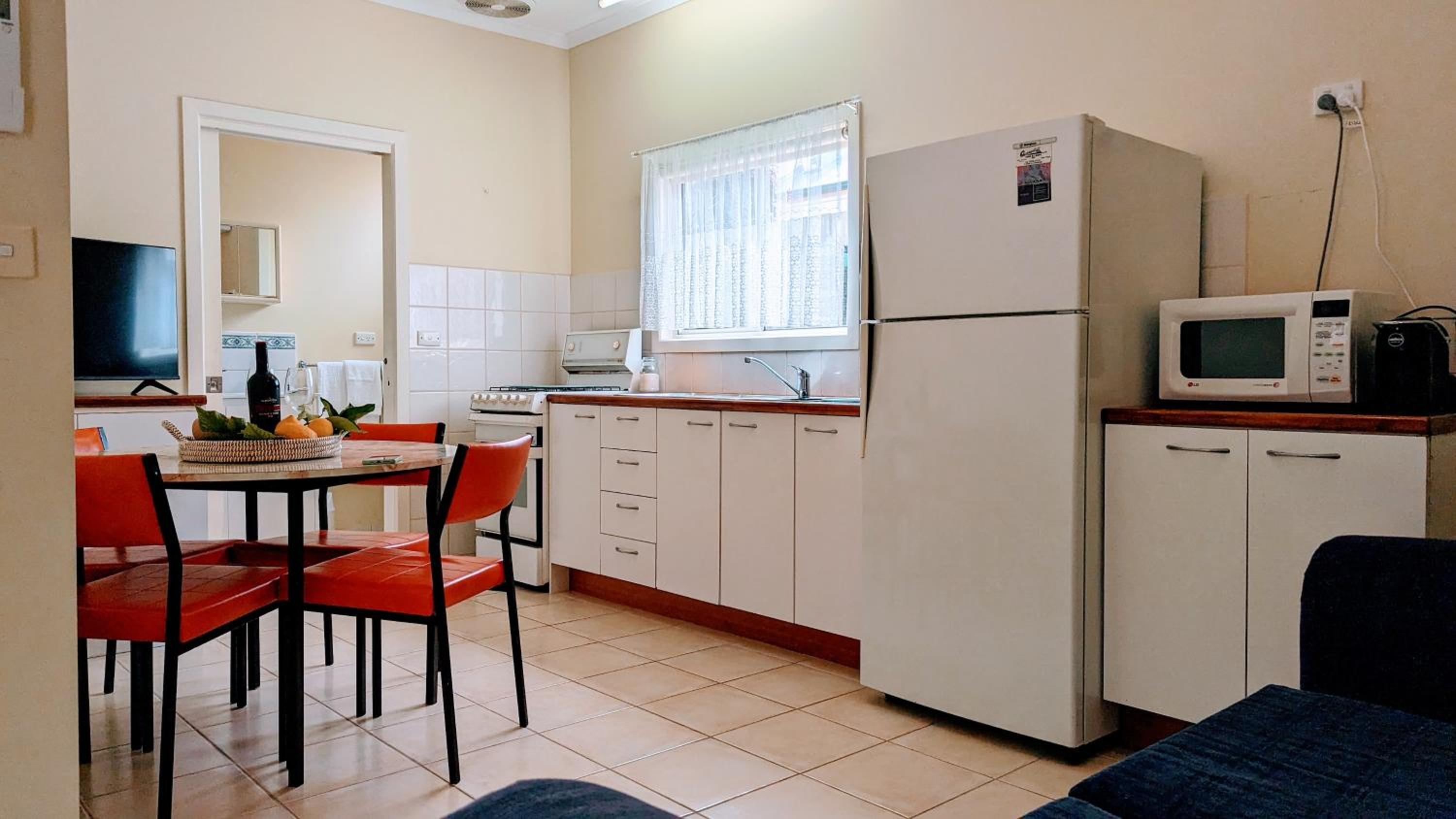 Two-Bedroom House photo 2