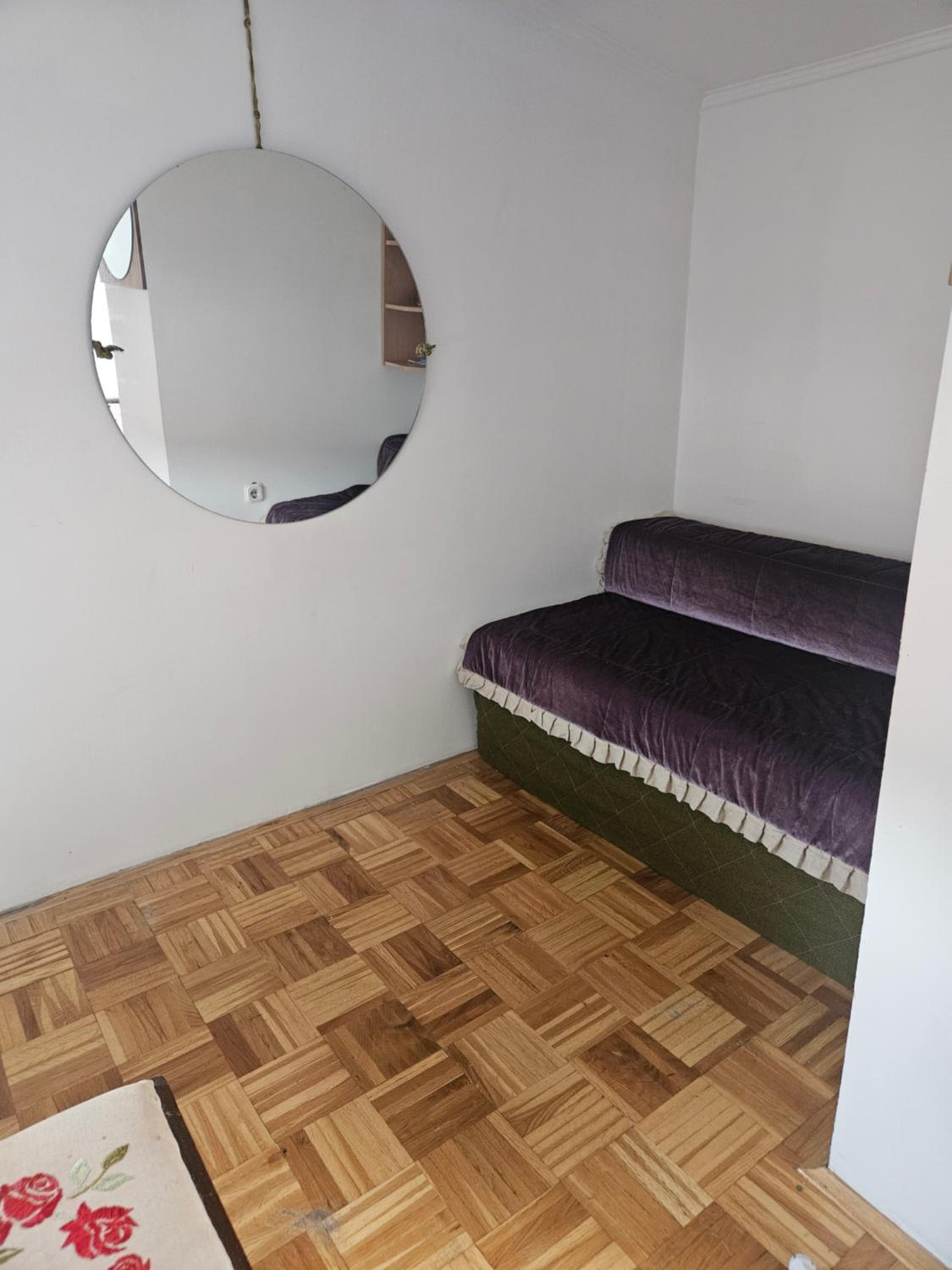 One-Bedroom Apartment photo 3