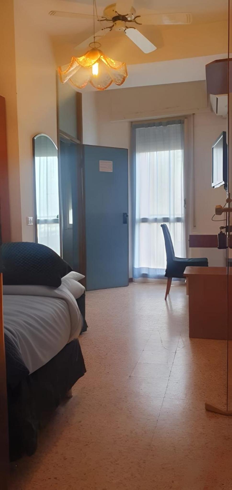 Standard Single Room with Sea View photo 2