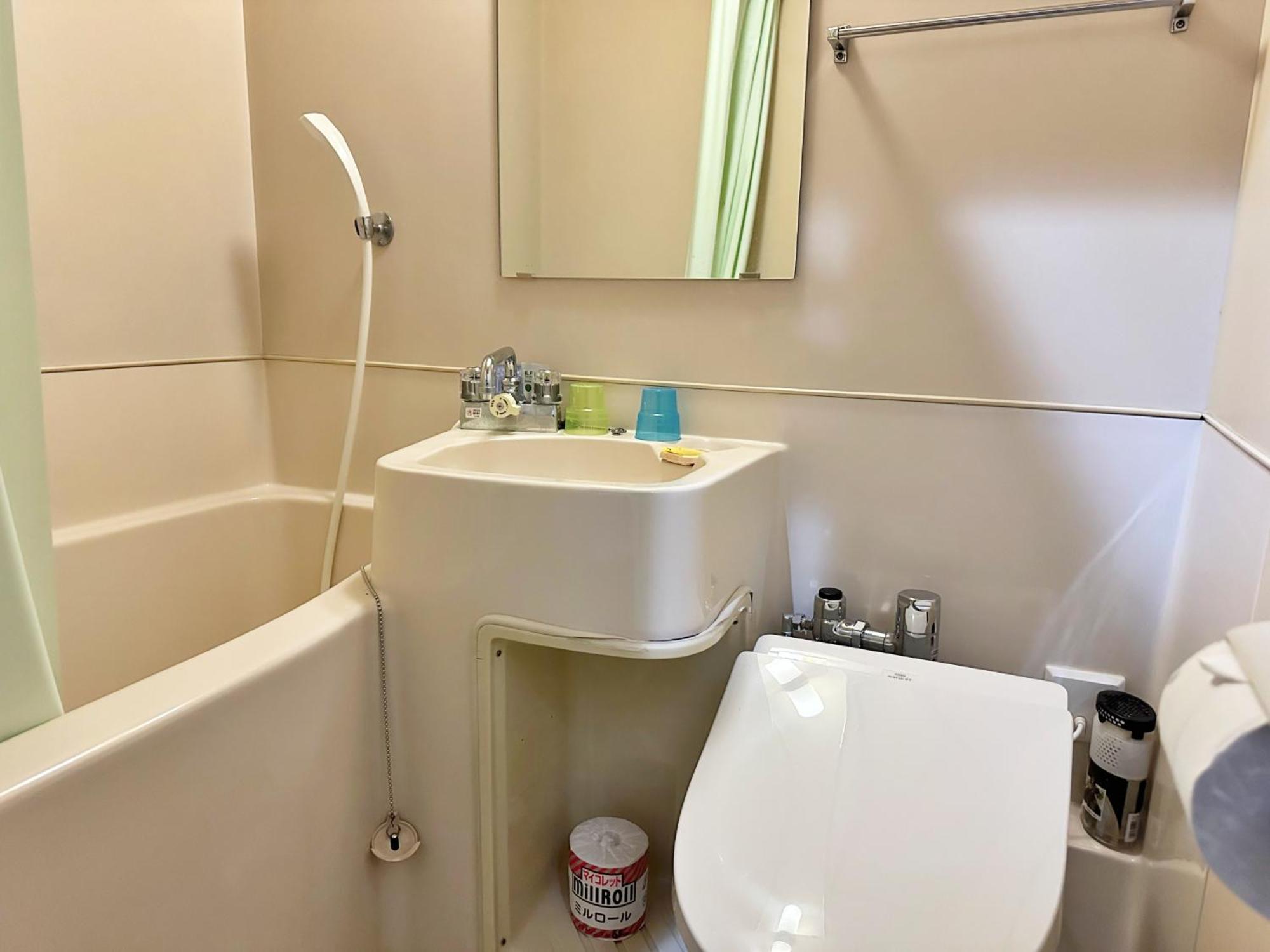 Twin Room - Photo 6