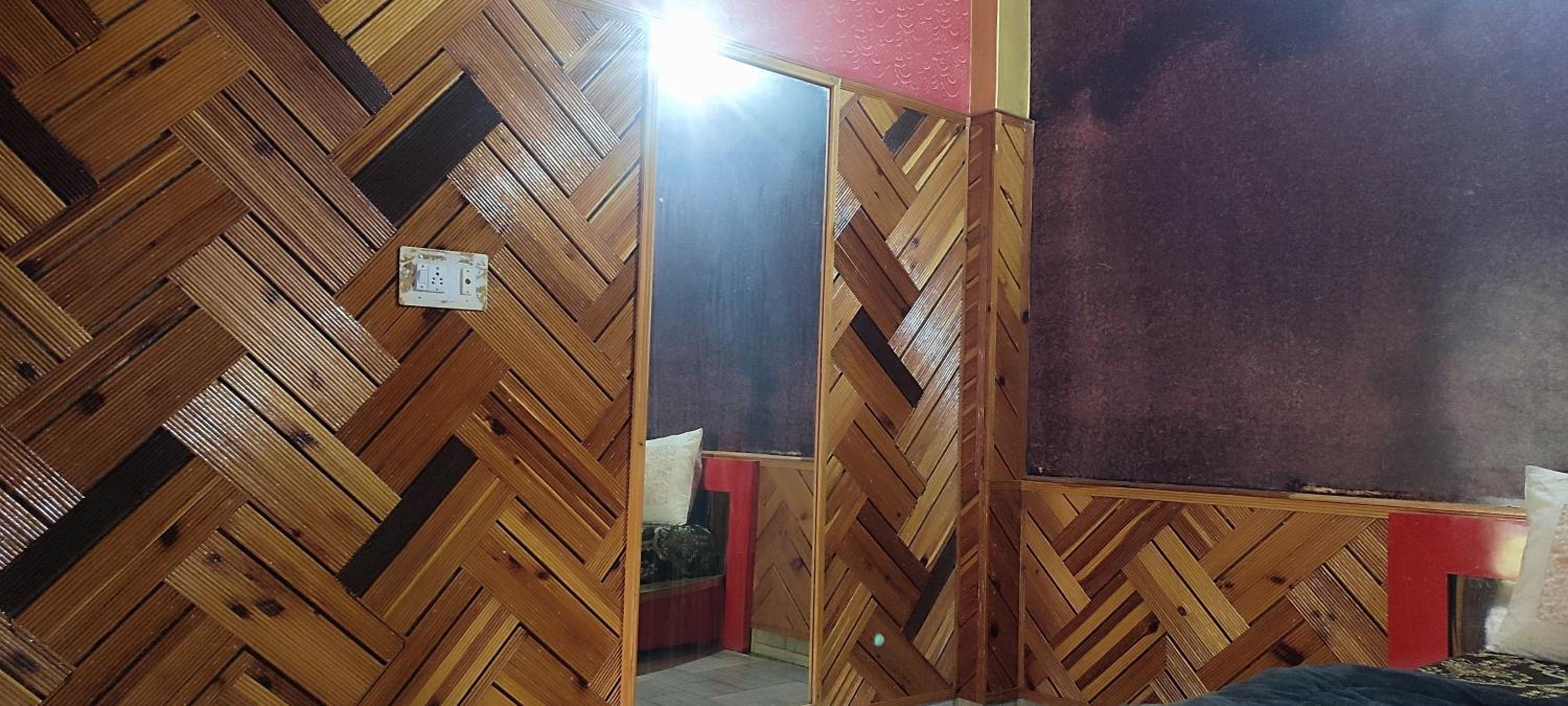 Standard Double Room with Shared Bathroom photo 3