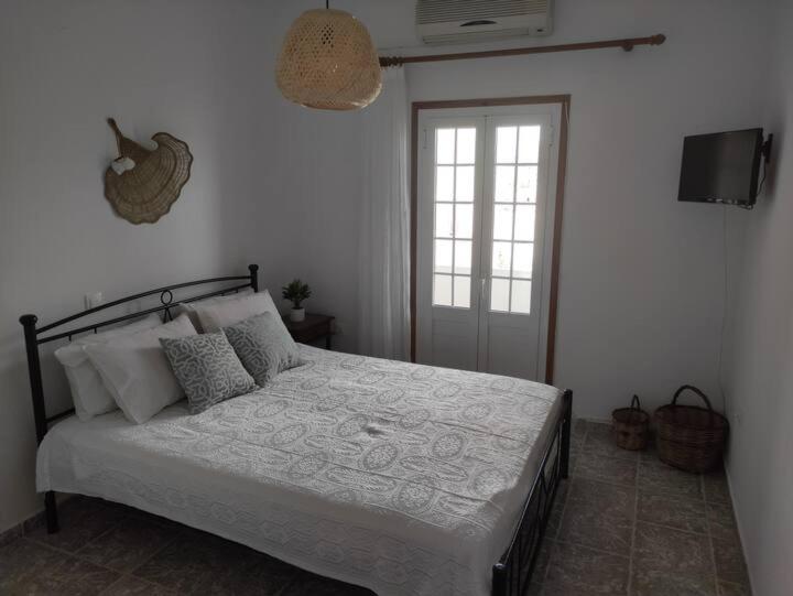 Two-Bedroom Apartment photo 2