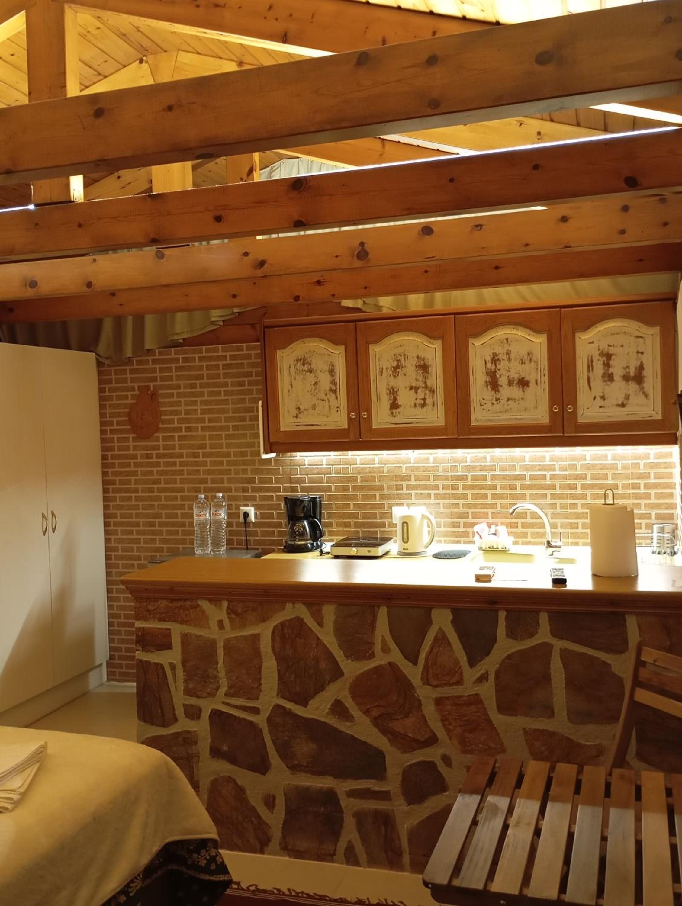 Studio with Garden View - Photo 13