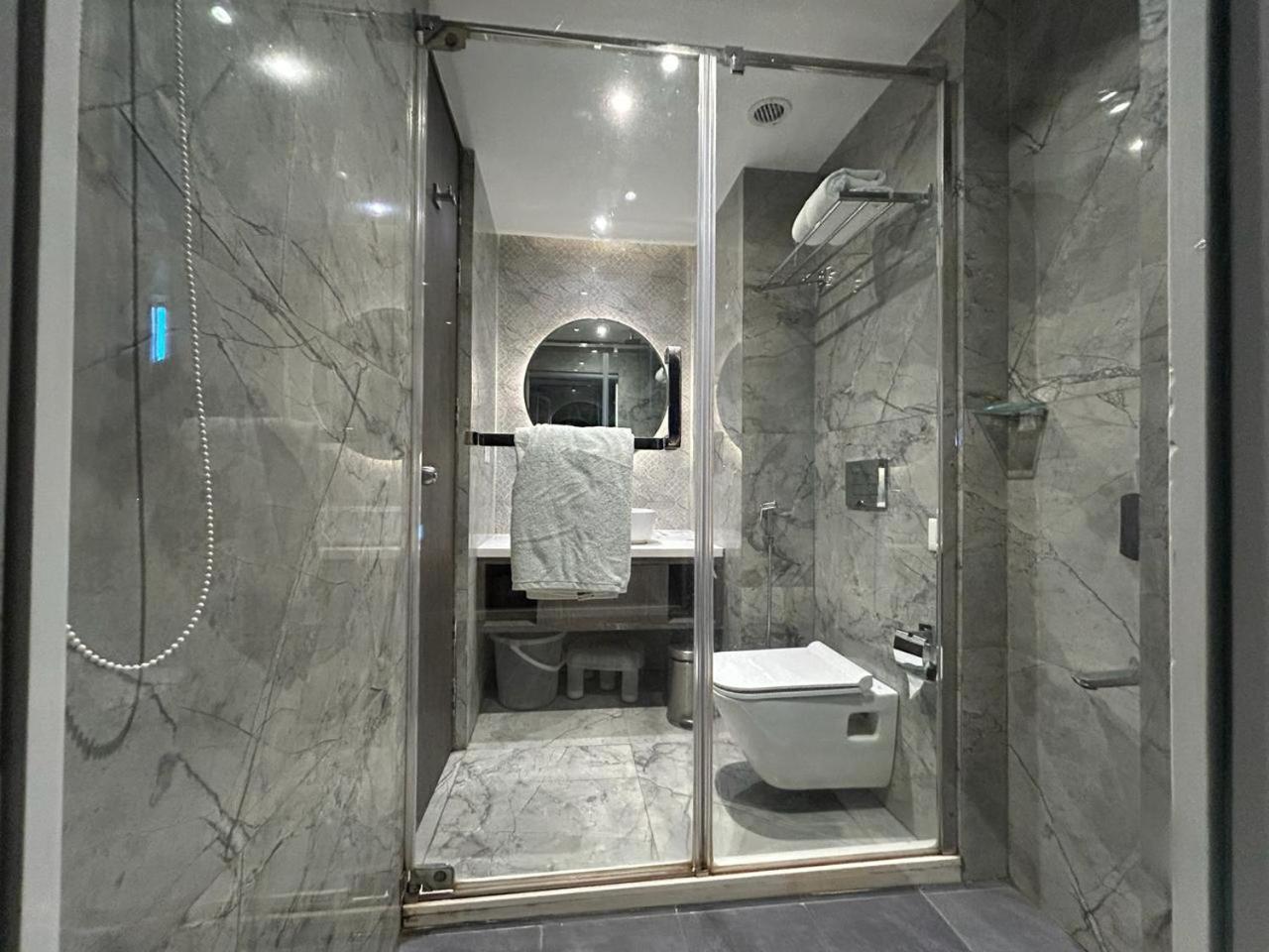 King Room with Balcony photo 3