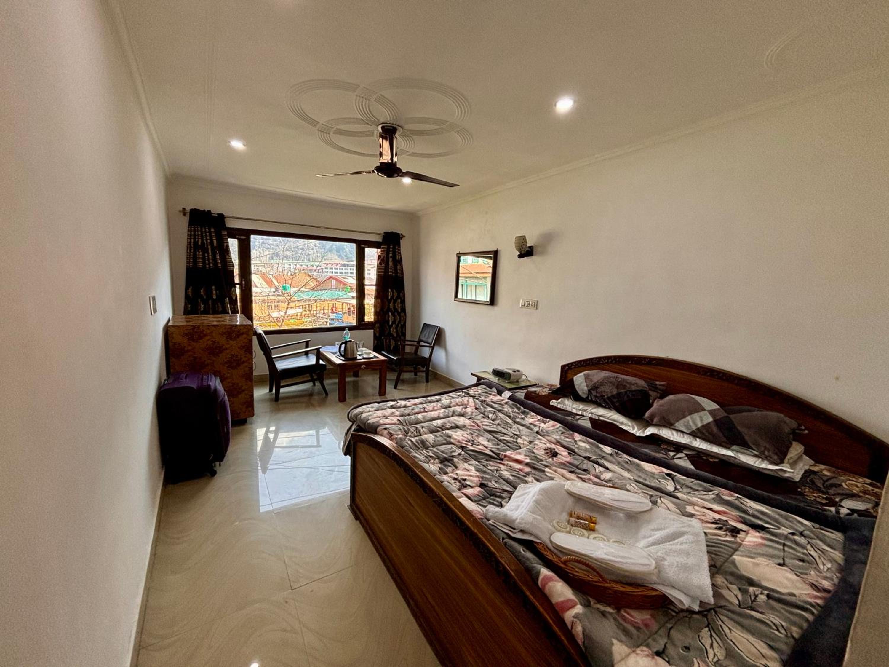 Double Room with Lake View