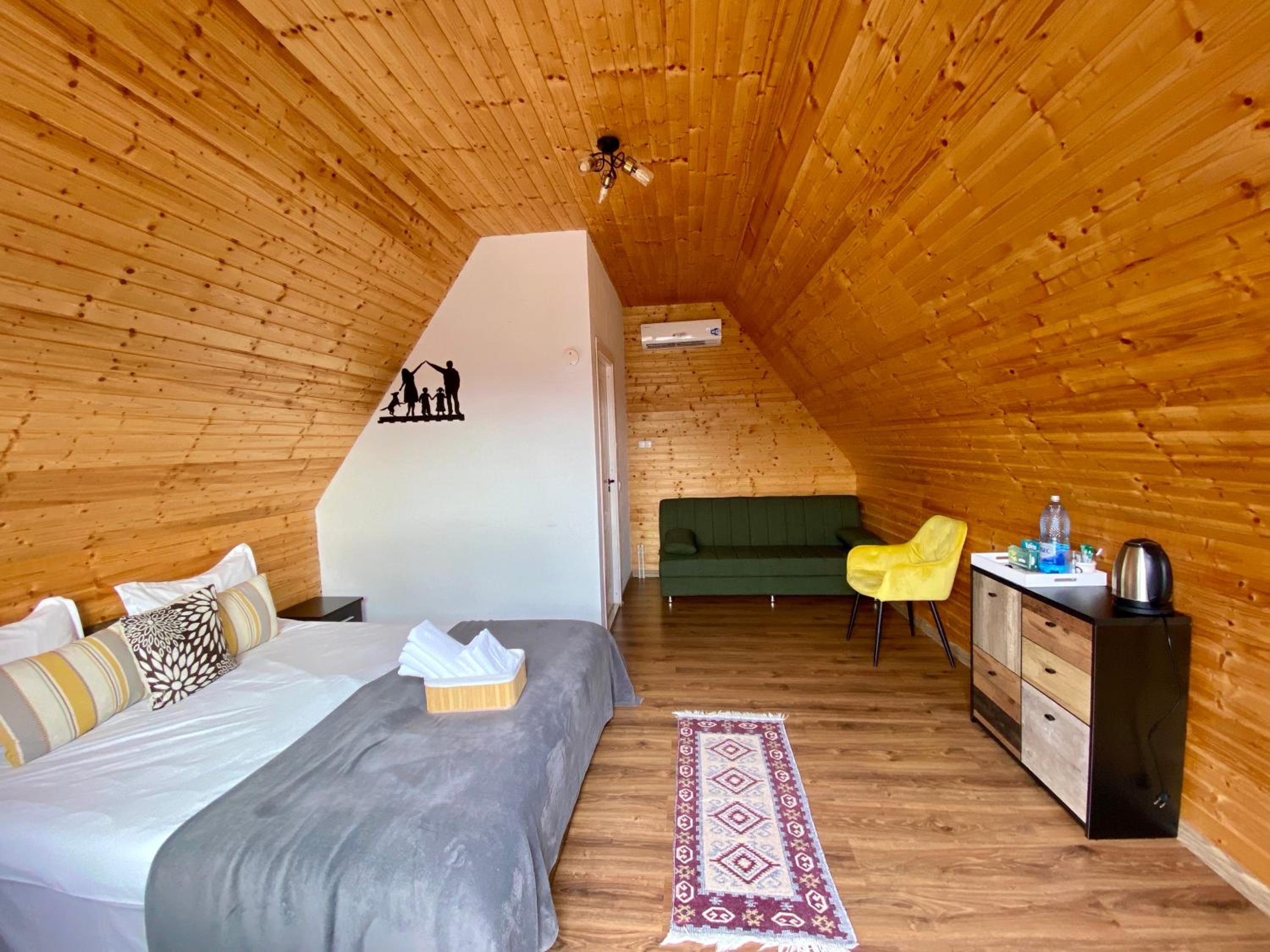 One-Bedroom Chalet - Photo 16