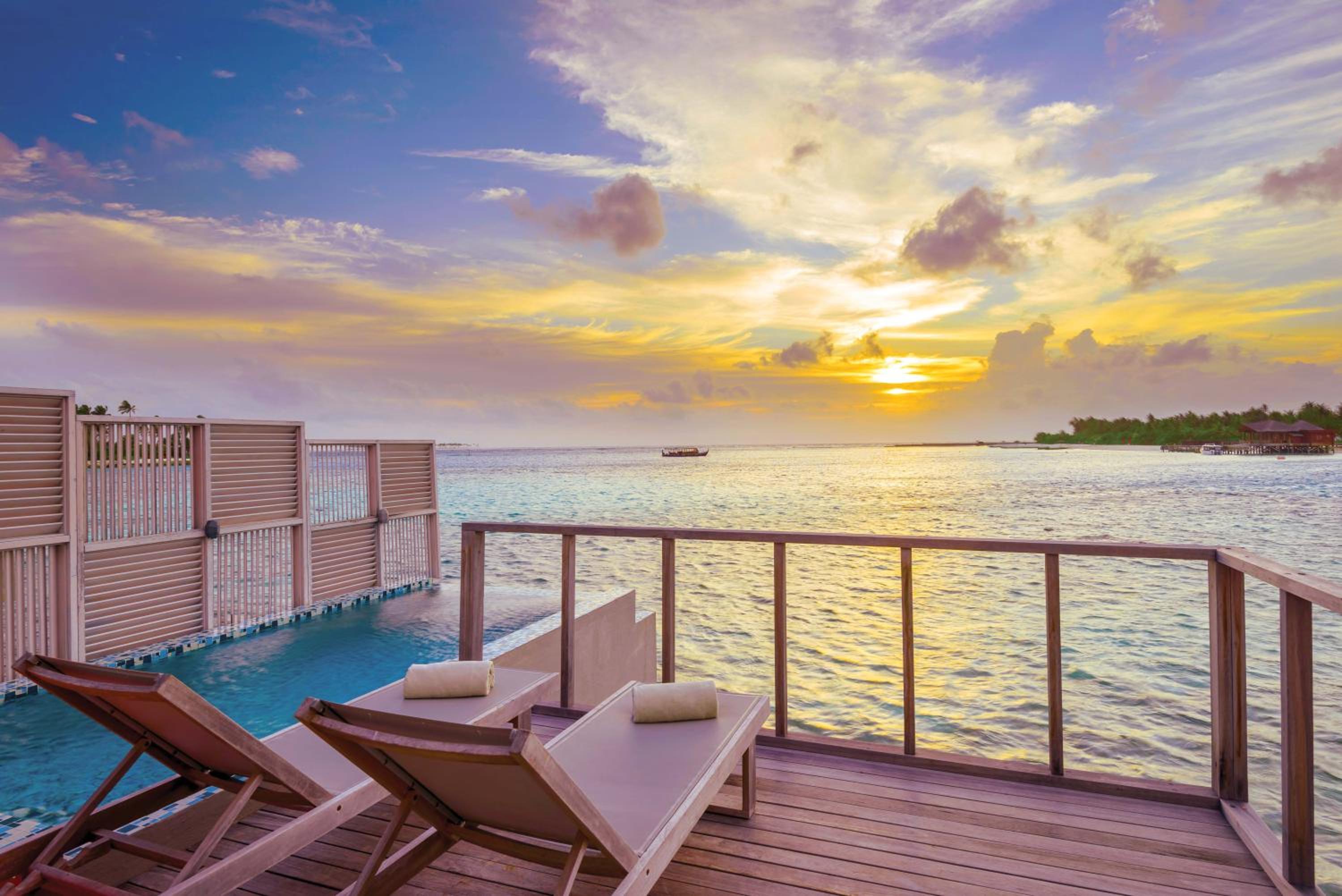 Water Villa with Pool photo 2