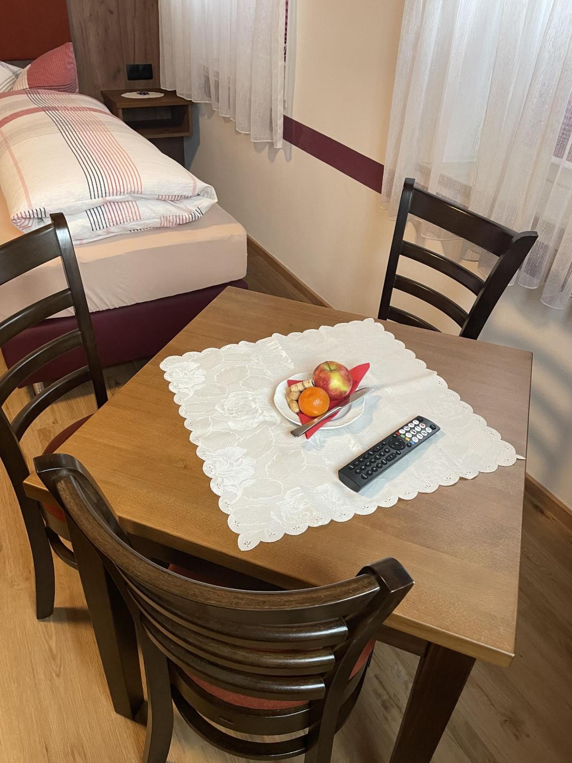Standard Triple Room - Photo 2