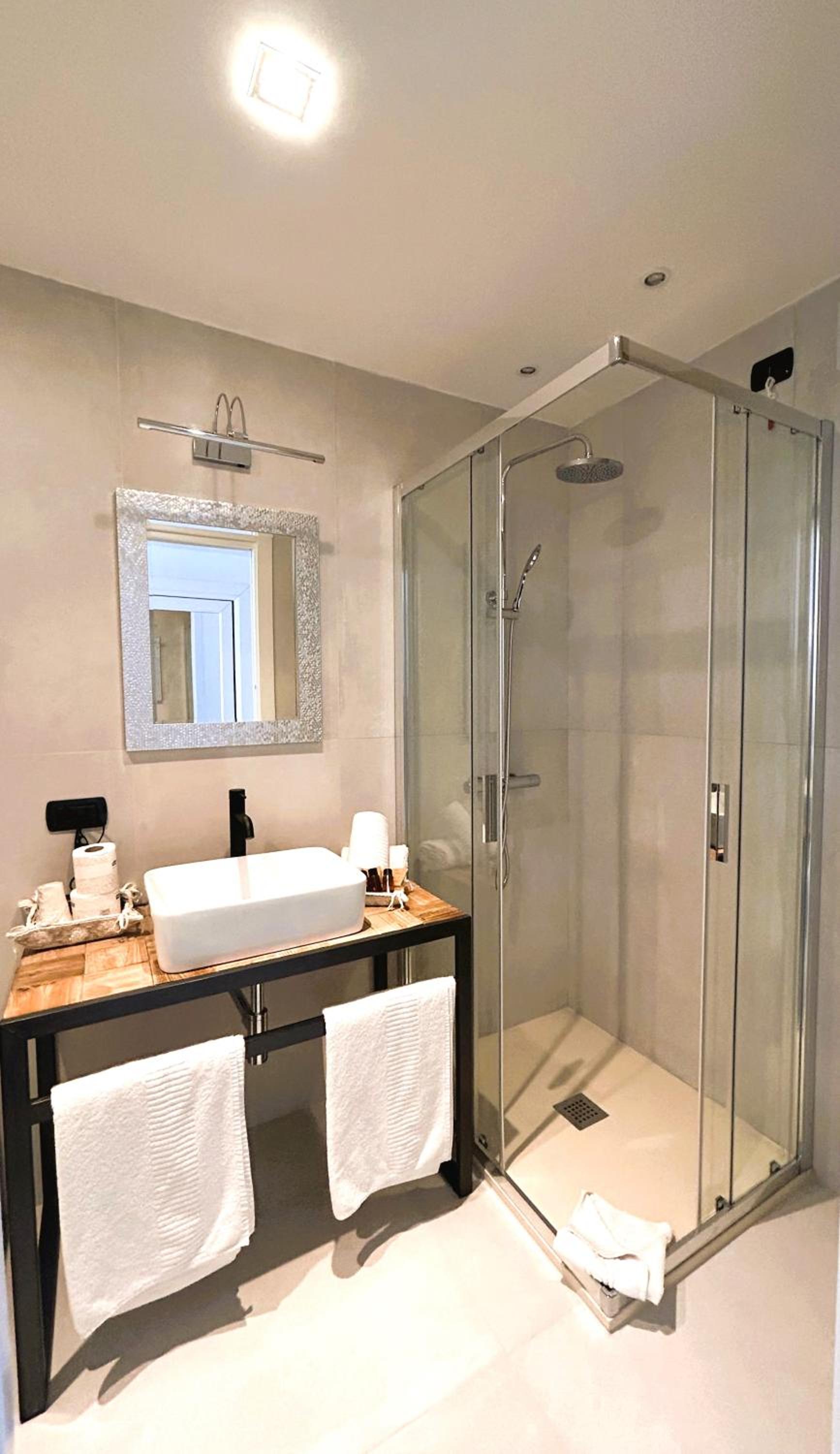 Deluxe Junior Suite photo 2