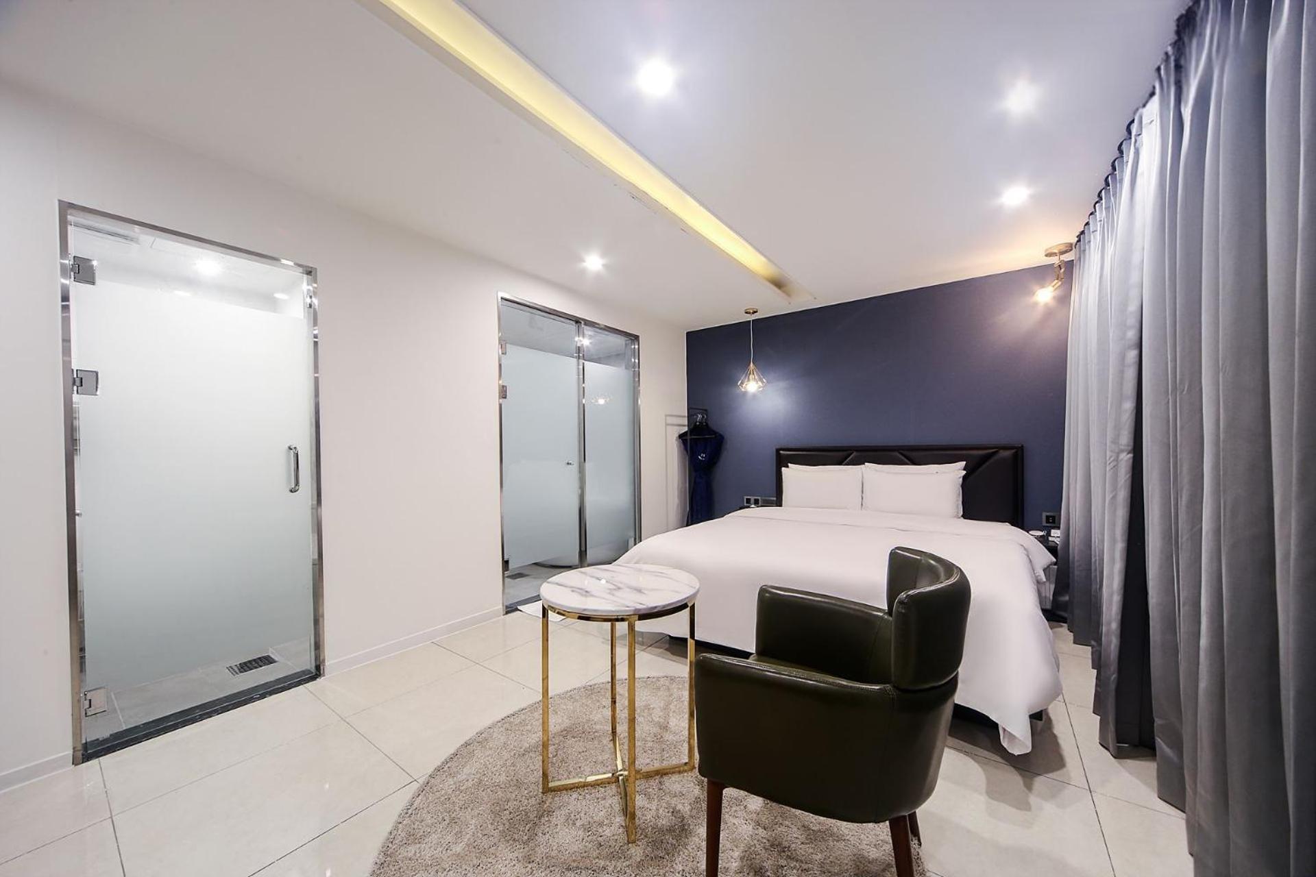 Deluxe Double Room - Photo 1