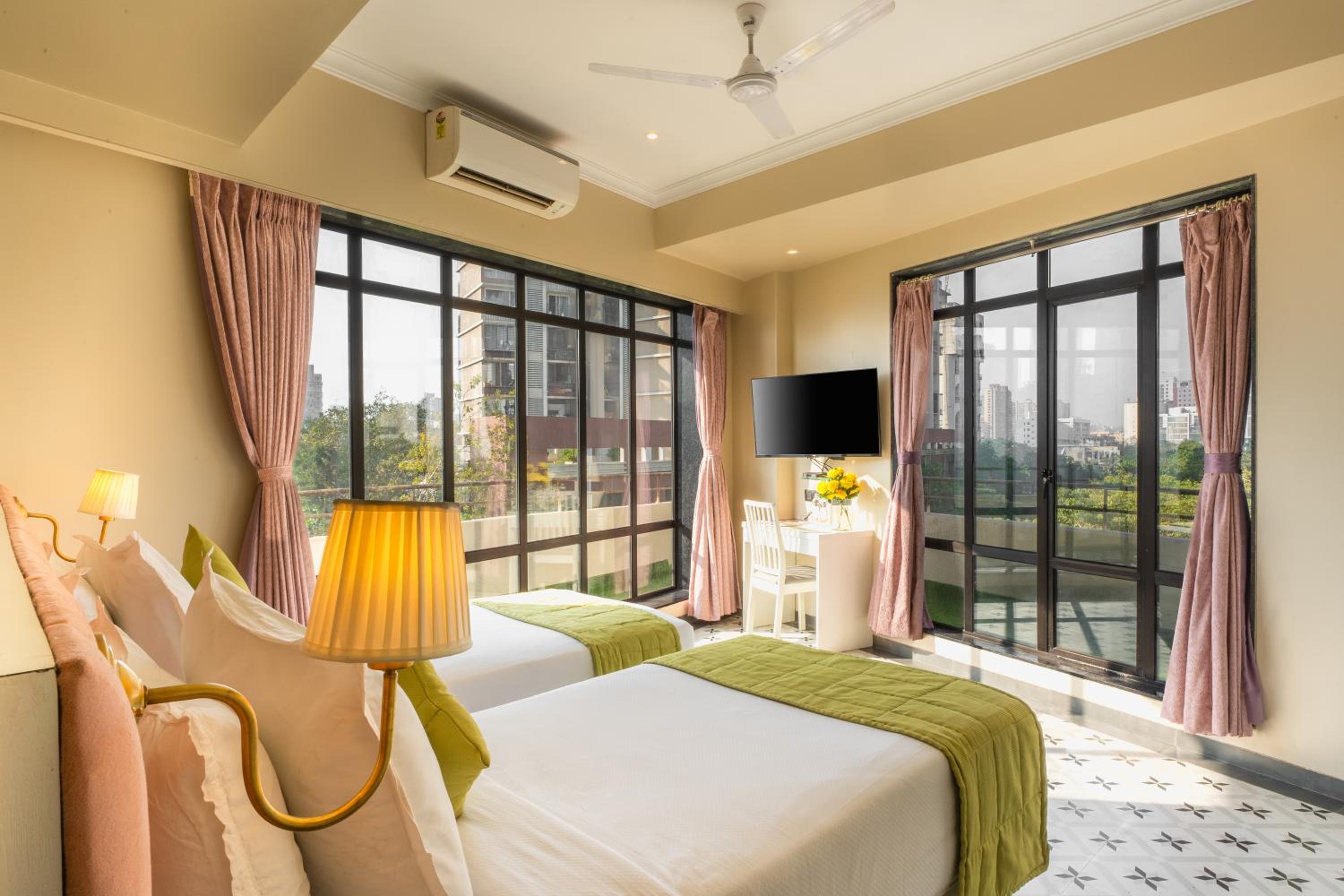 Classic Room - Photo 2