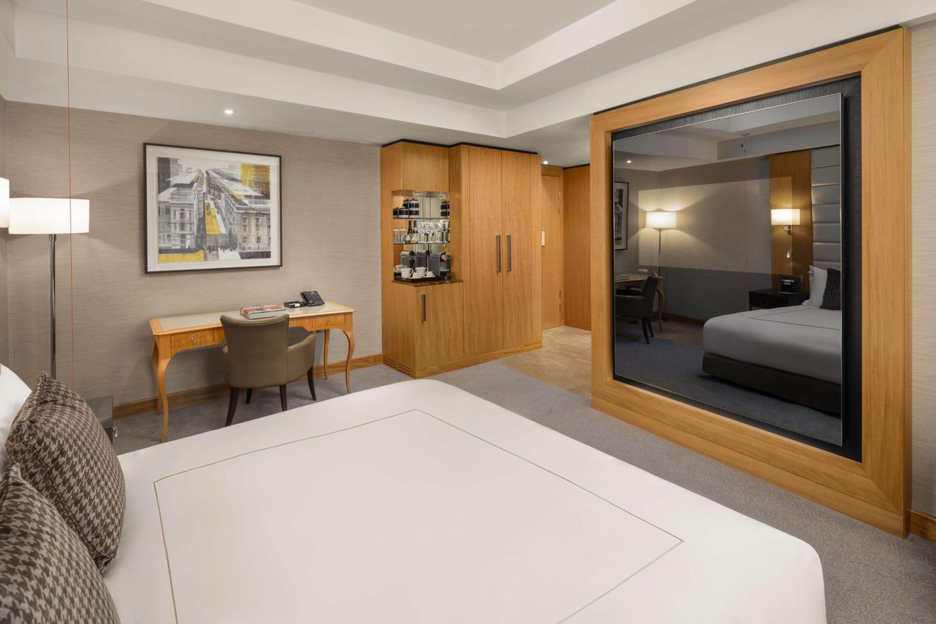 Superior King Room - Disability Access