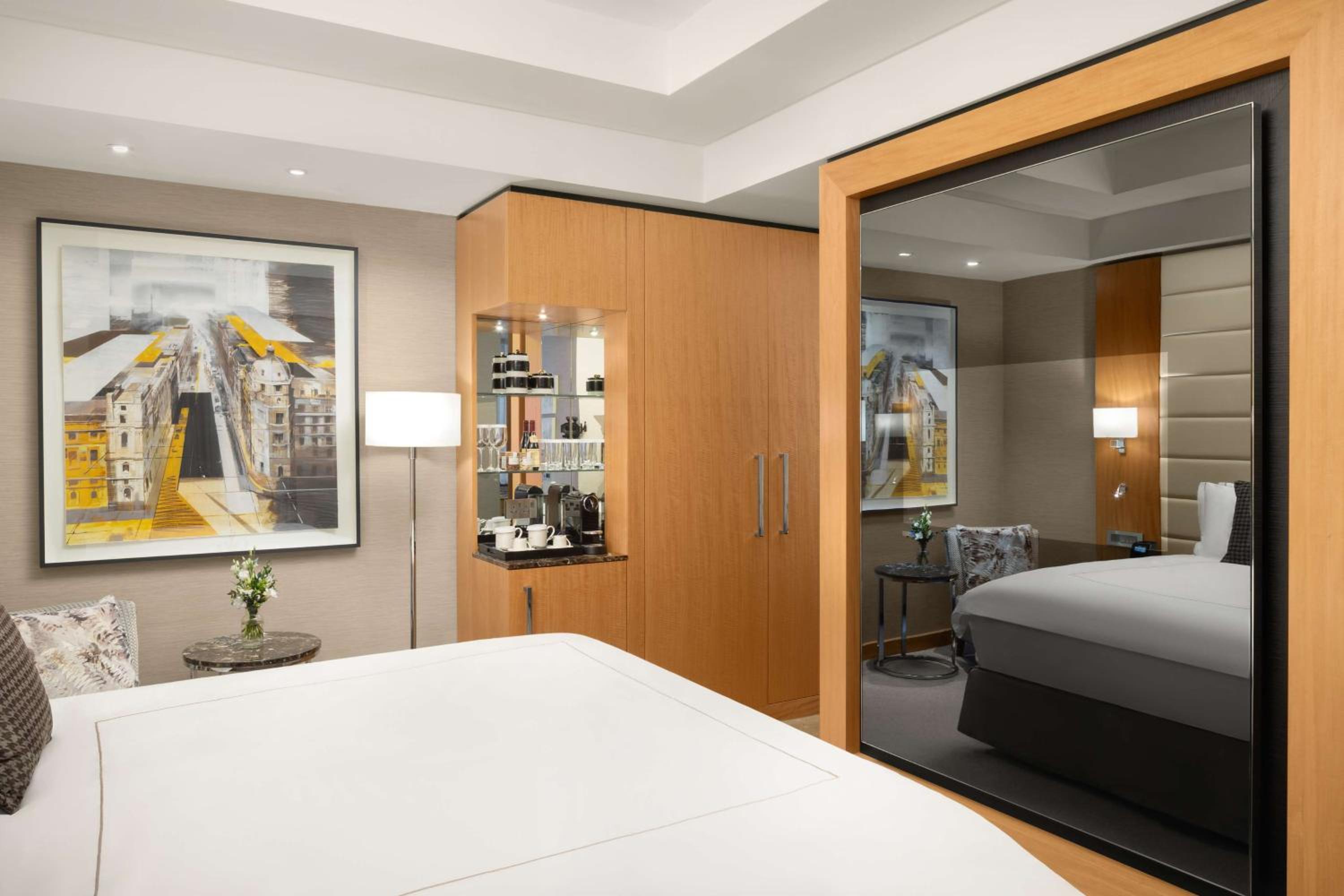 Family Connecting Rooms thumbnail 5
