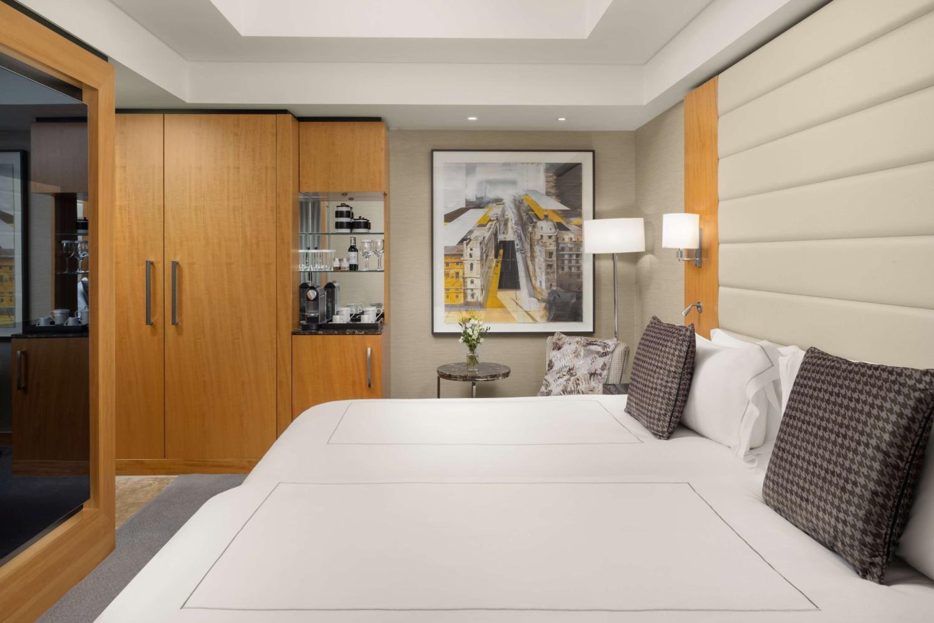 Superior Twin Room - Mobility Access thumbnail 6