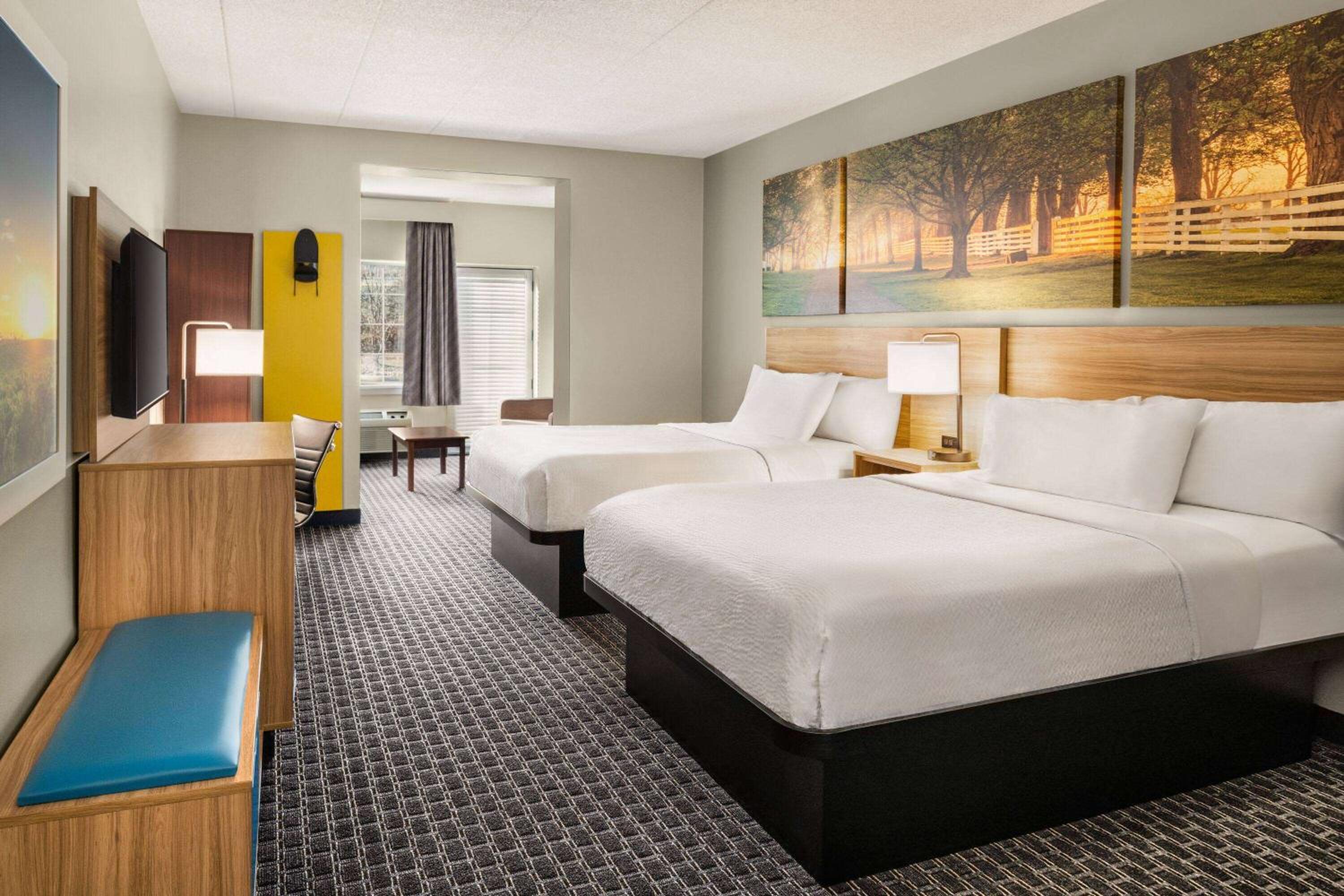 Studio Queen Suite with Two Queen Beds - Non-Smoking - Photo 1