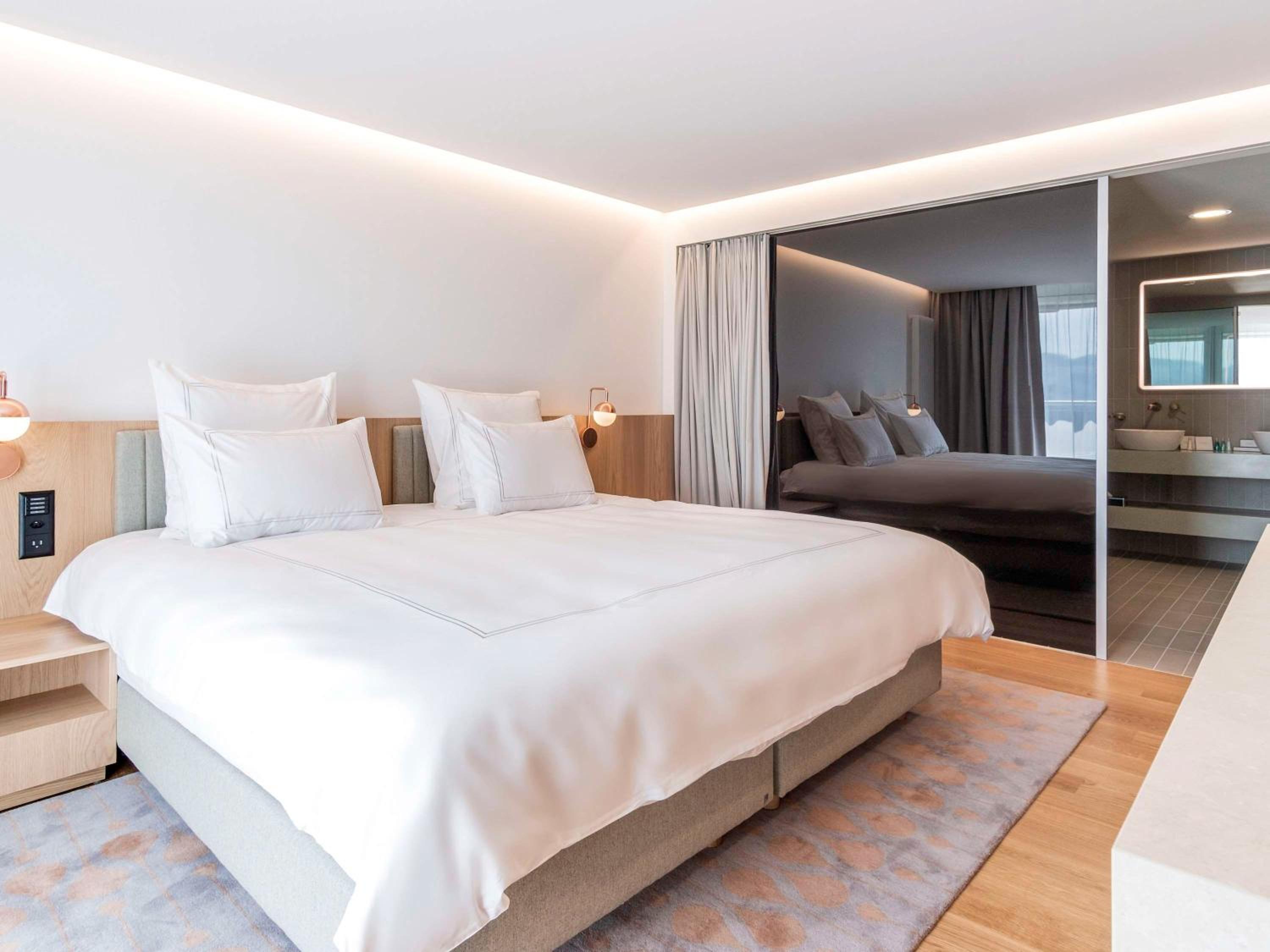 Vitality King Suite with Balcony and Panoramic View - Photo 4
