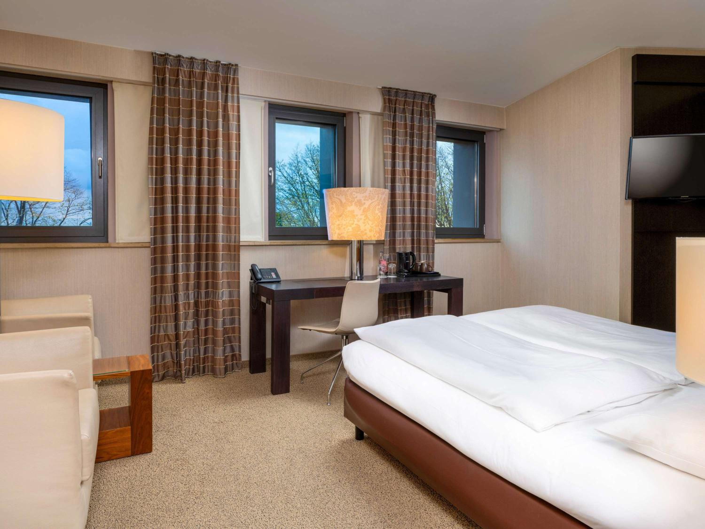 Classic Queen Room