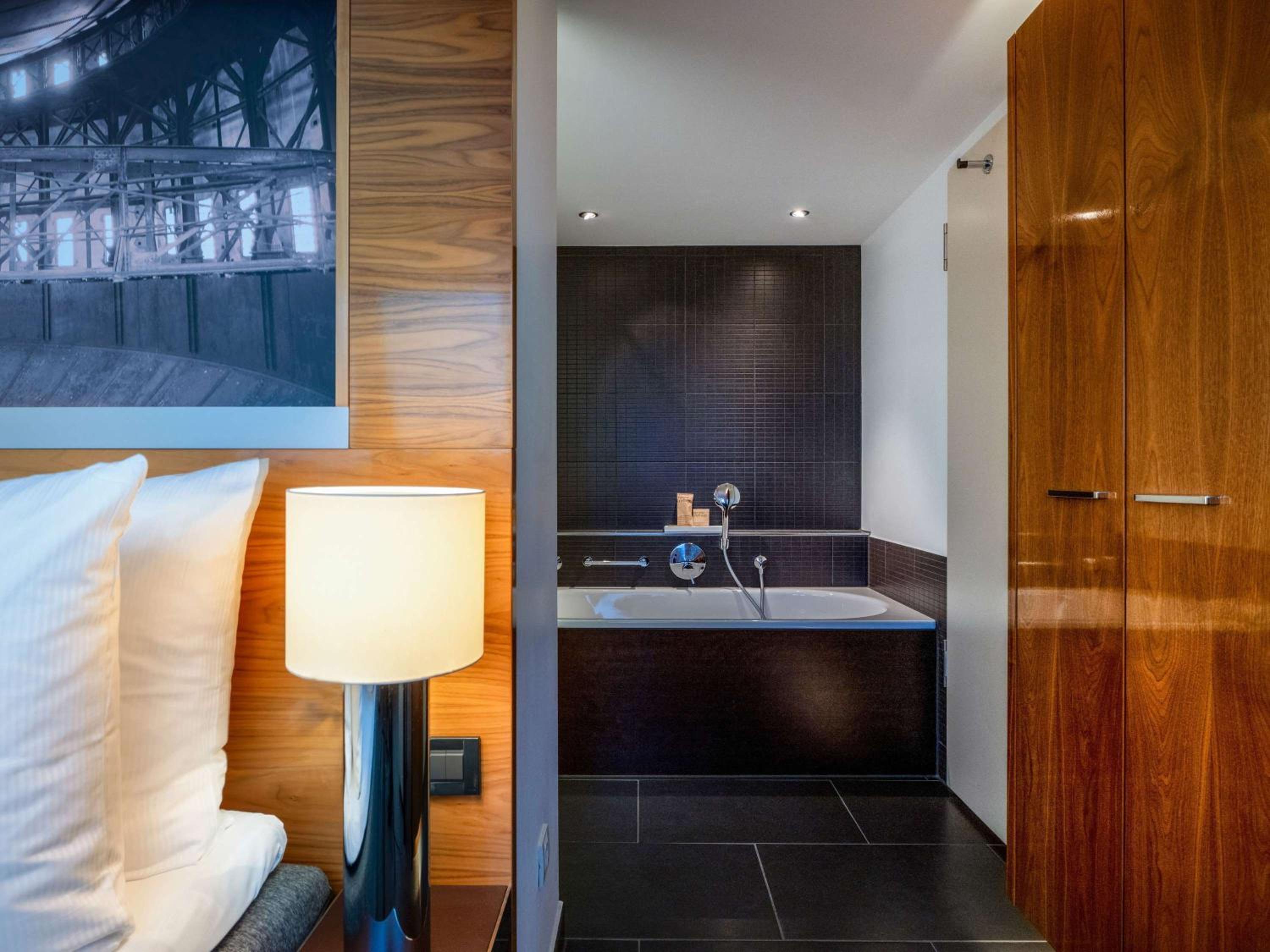 Junior King Suite - Photo 12