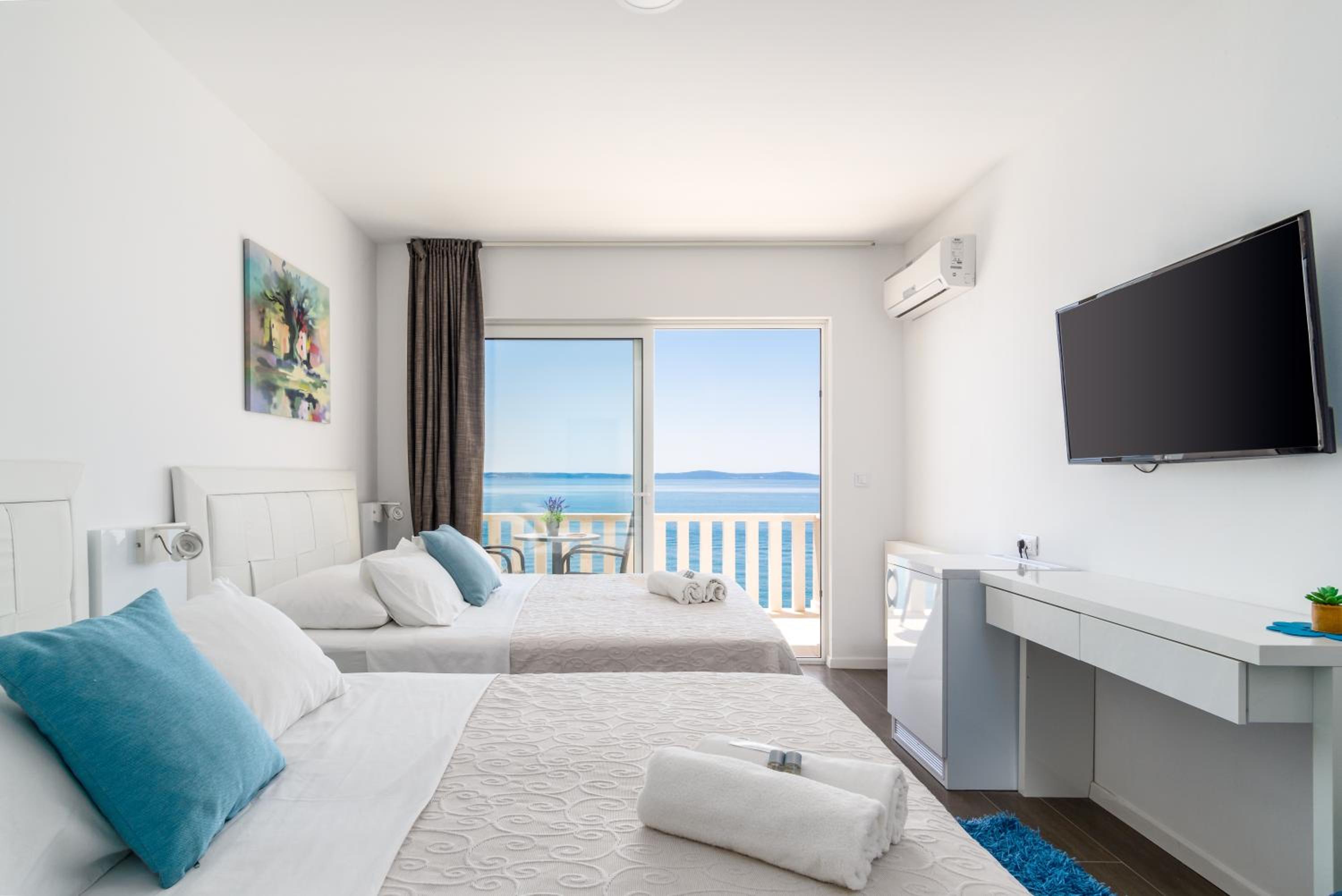 Luxury Quadruple Room photo 3