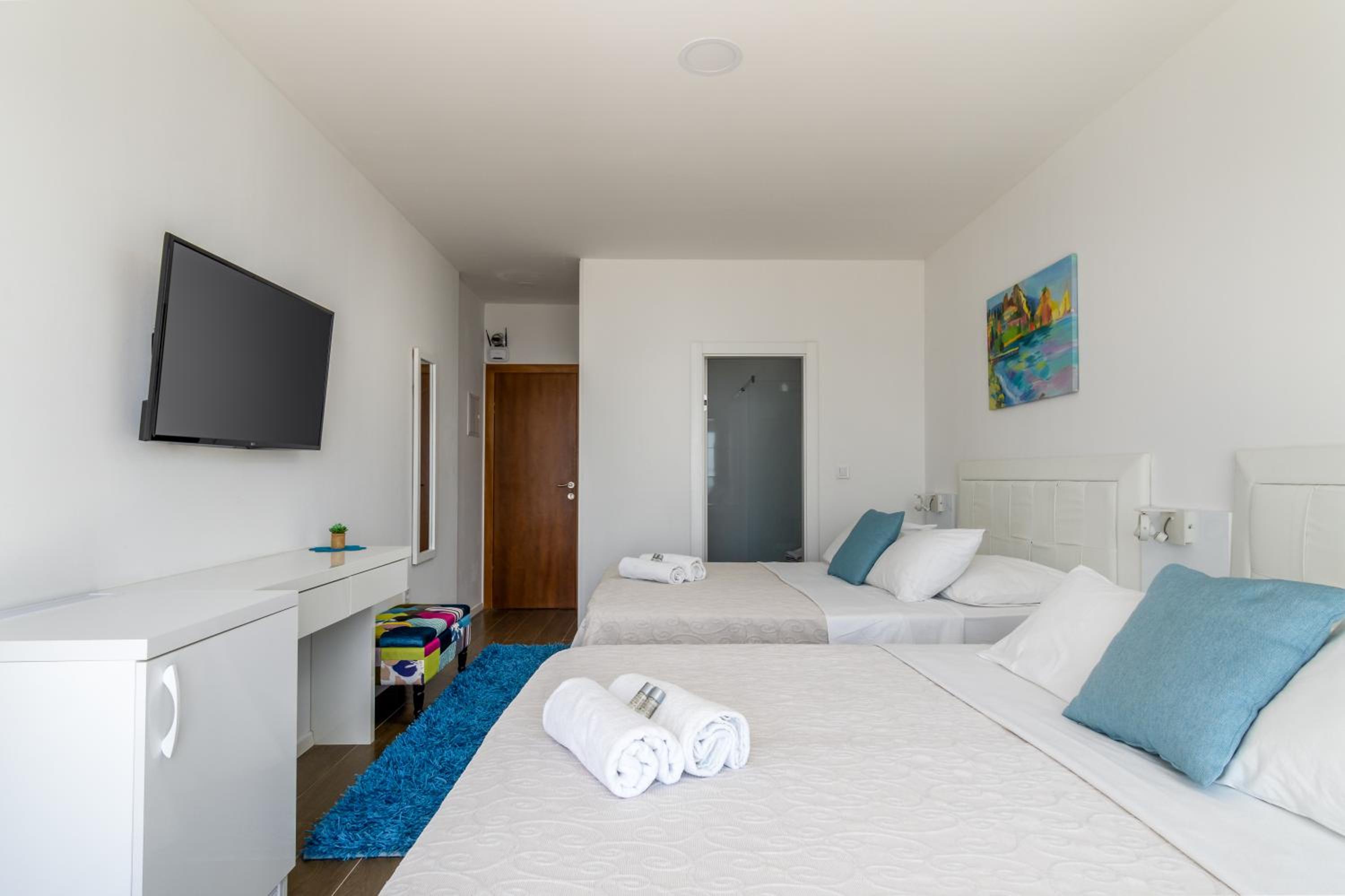 Luxury Quadruple Room photo 2