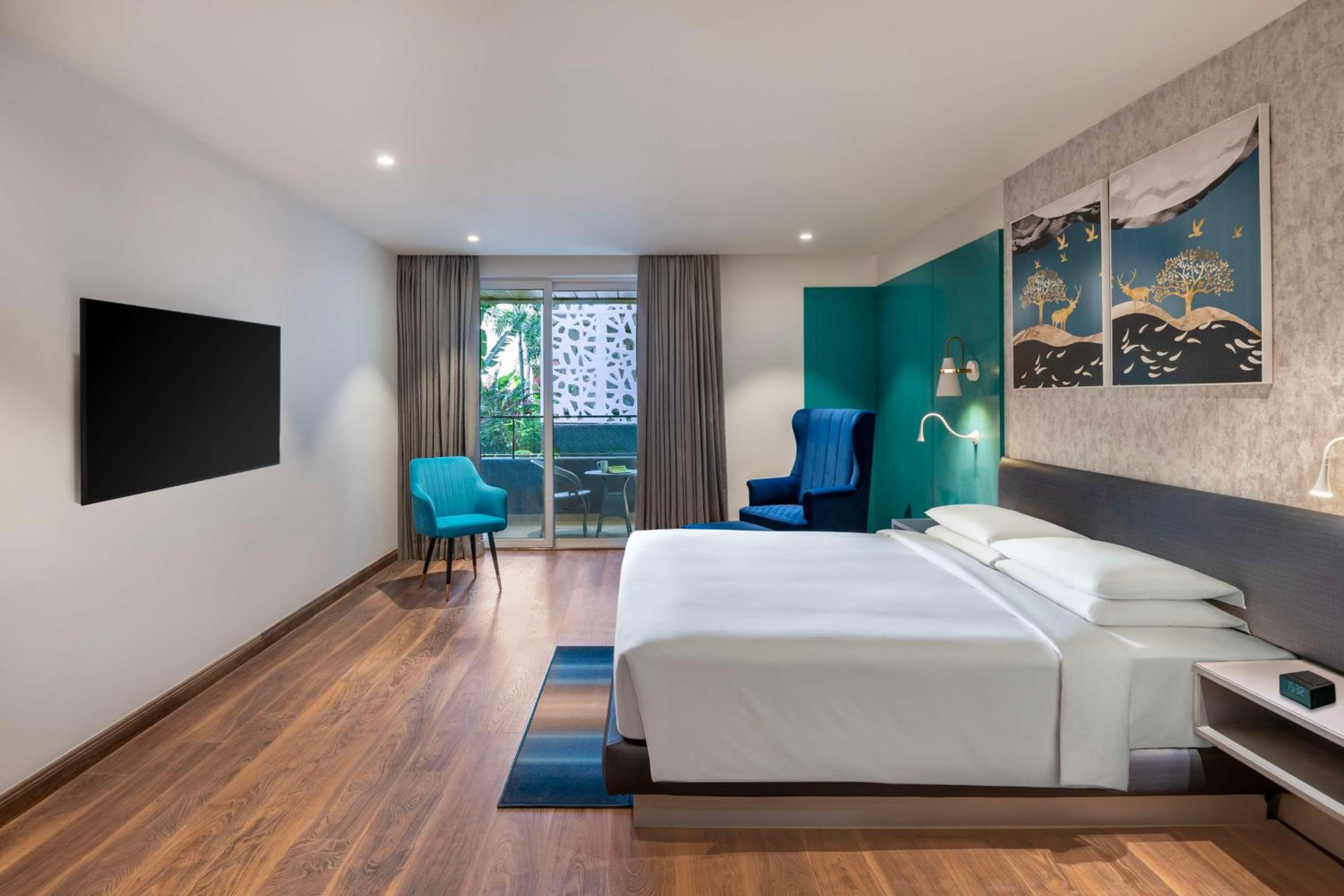 King Suite With Garden View photo 1