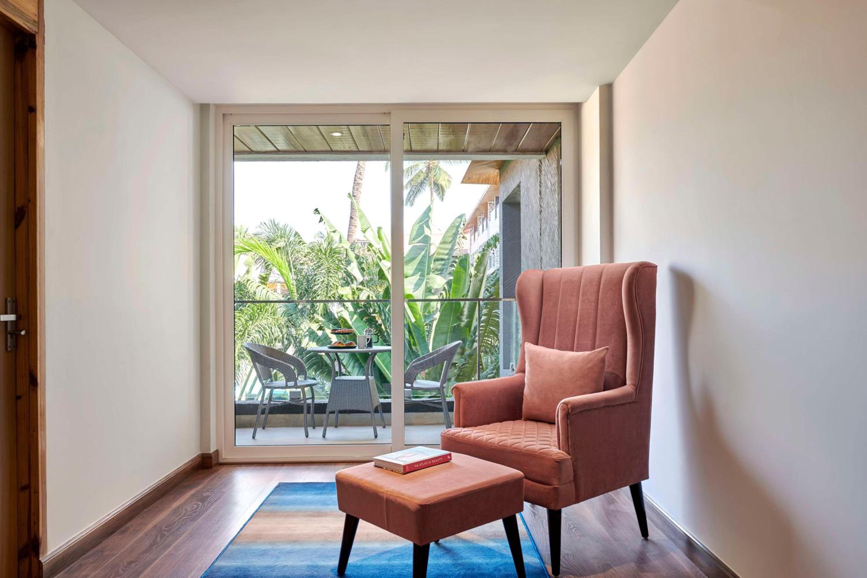 King Suite with Balcony - Photo 1