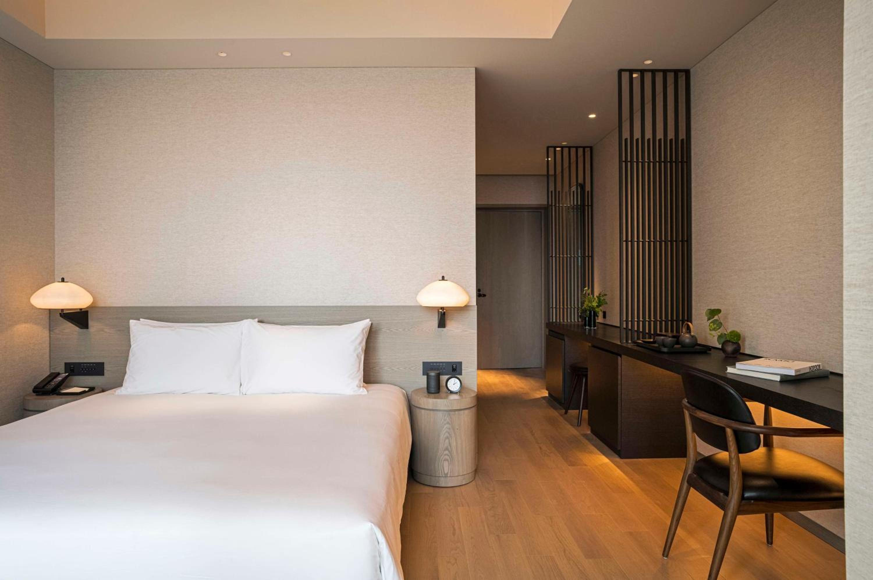 Premium King Room