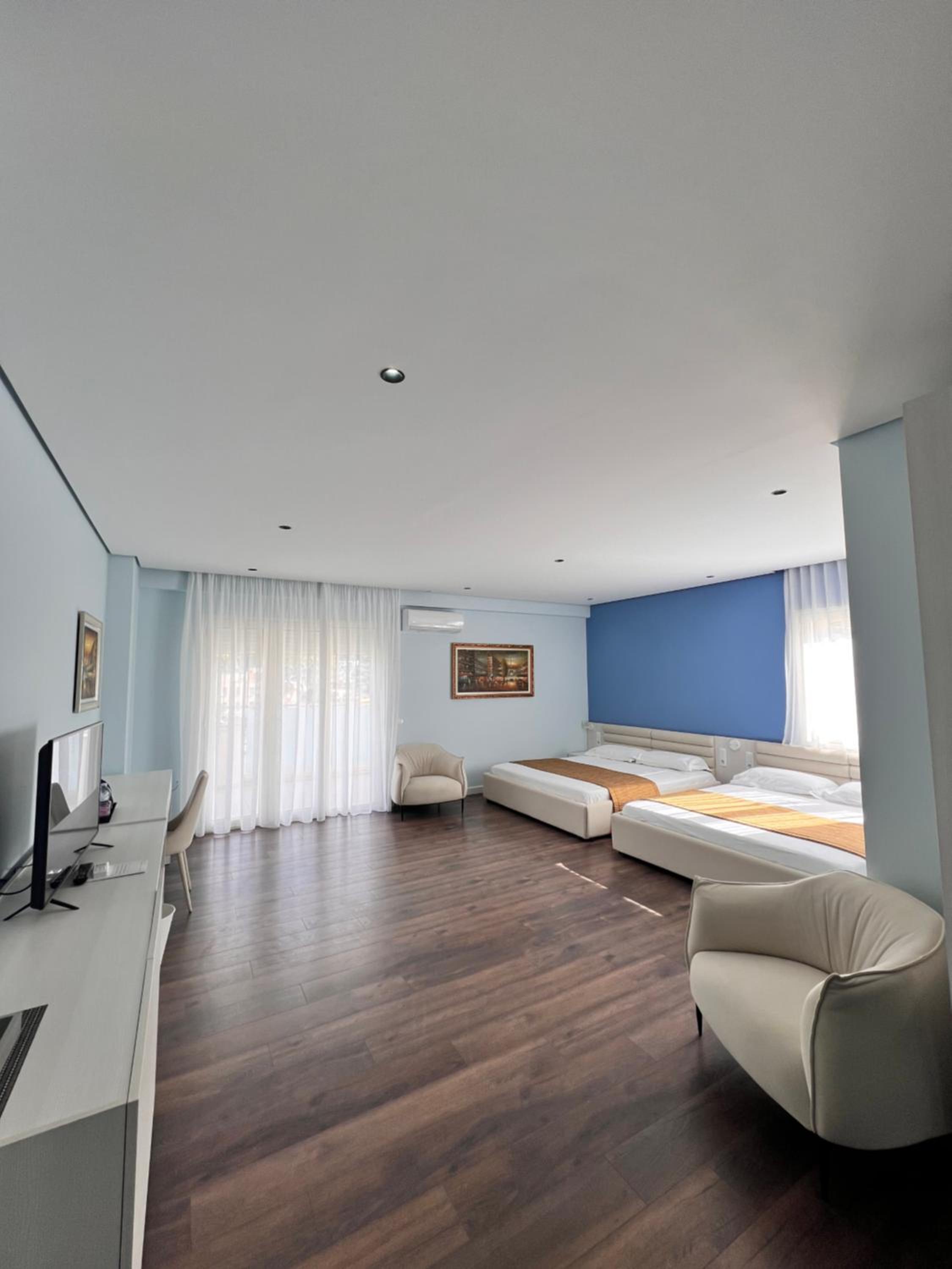 Deluxe Queen Room with Two Queen Beds